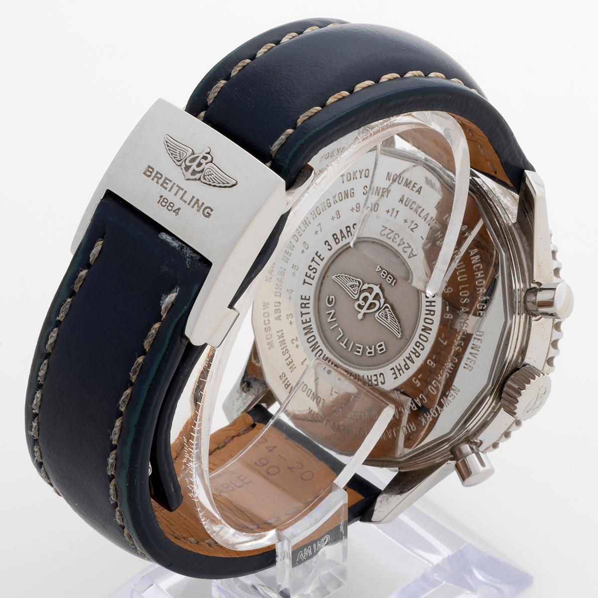 Montre-bracelet GMT Breitling Navitimer World Réf. A24422. Ensemble complet. Unisexe en vente