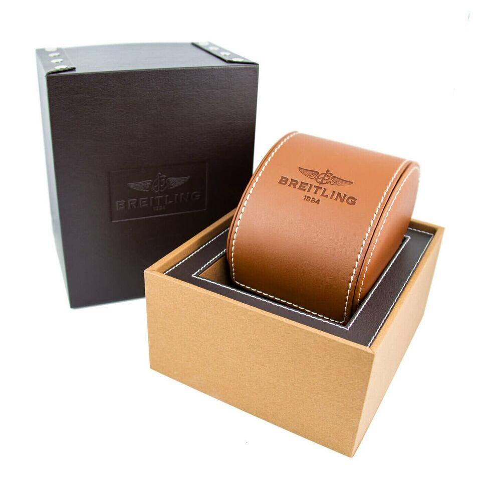 Breitling Navitimer World Edelstahl-Uhr A24322 mit schwarzem Zifferblatt und neuem Riemen im Angebot 5
