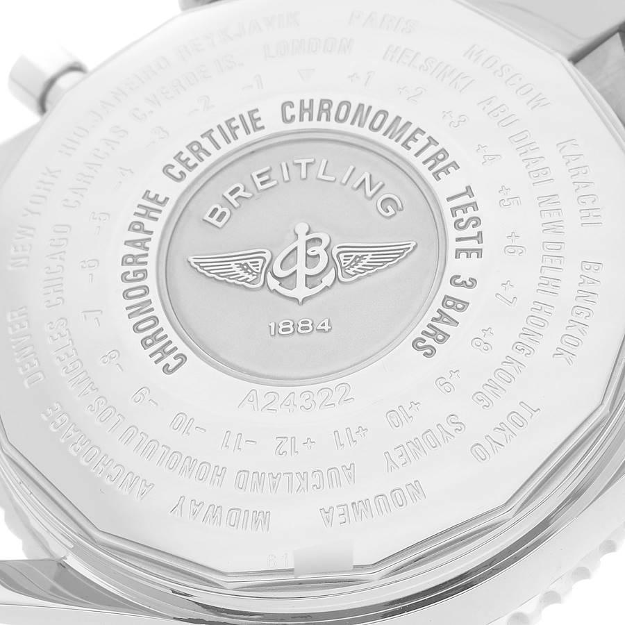 Breitling Navitimer World GMT Chronograph Silber Zifferblatt Stahl-Herrenuhr A24322 3