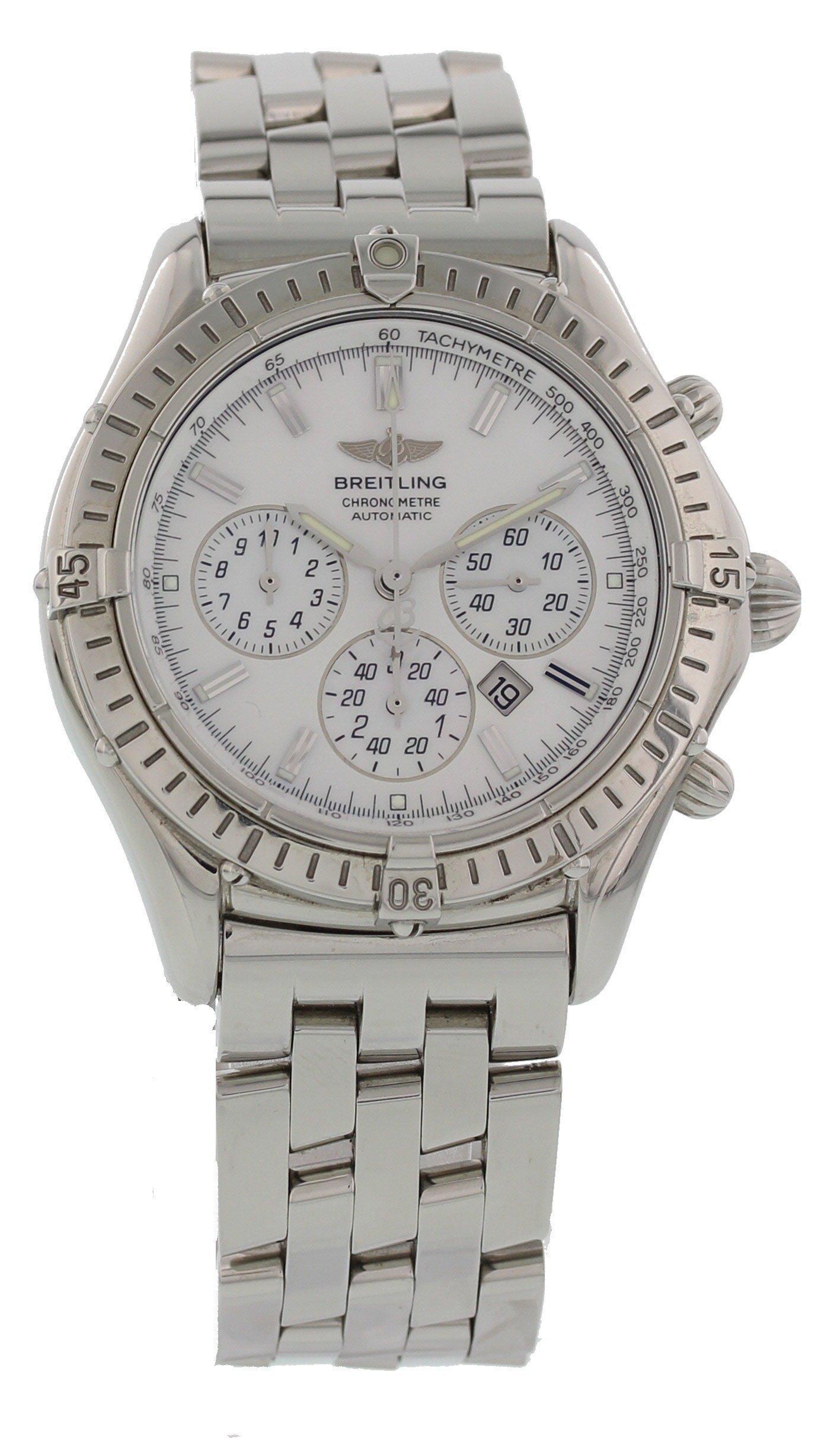 Breitling Shadows Flyback Edelstahl A35312. 39 mm Gehäuse aus Edelstahl. Bidirektional drehbare Lünette aus Edelstahl. Perlmuttzifferblatt mit Datumsanzeige sowie Zeiger und Markierungen mit Leuchtmasse. Edelstahlband mit Faltschließe aus Edelstahl.