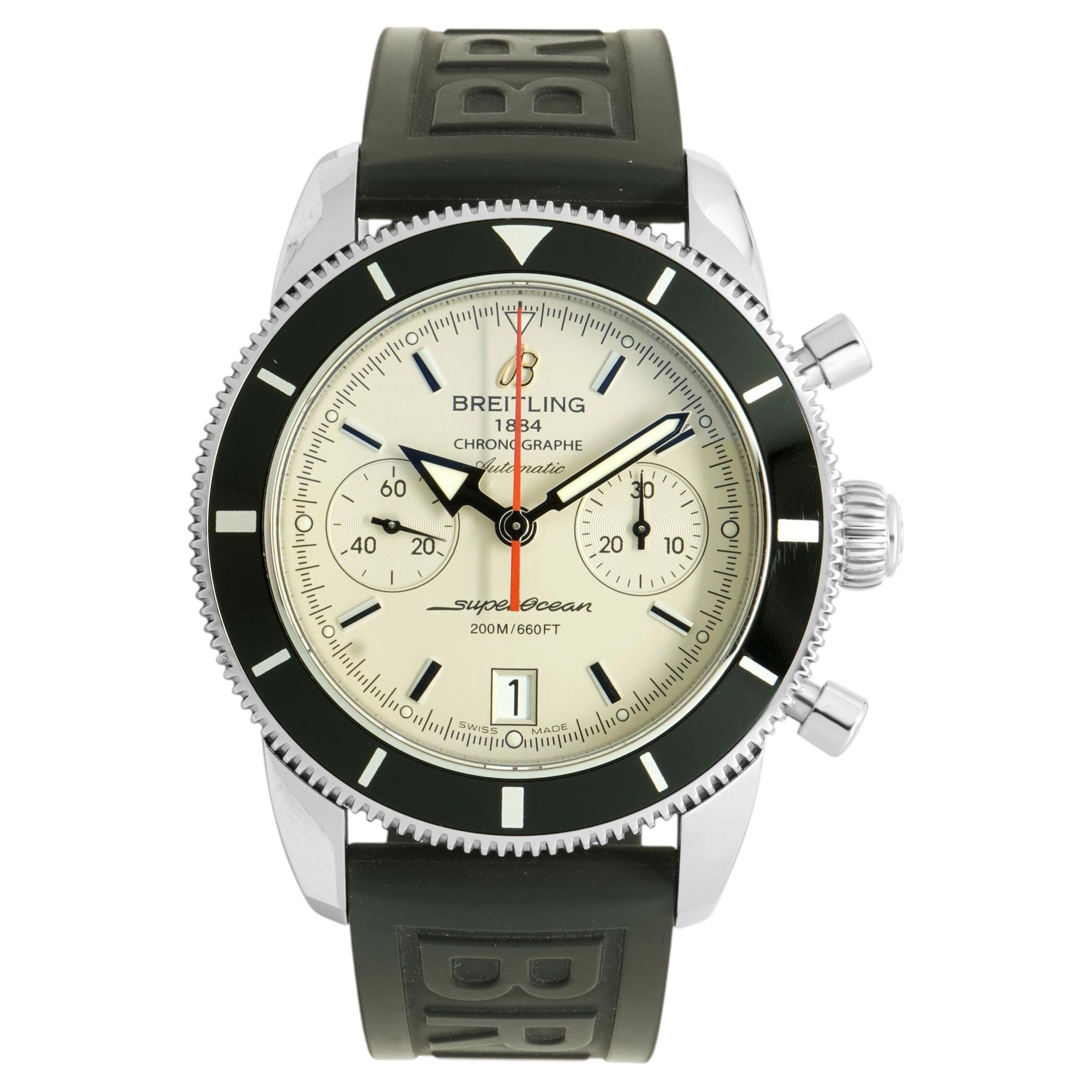 Breitling Super Ocean Heritage Chronograph aus Edelstahl, 44 mm, silbernes Zifferblatt