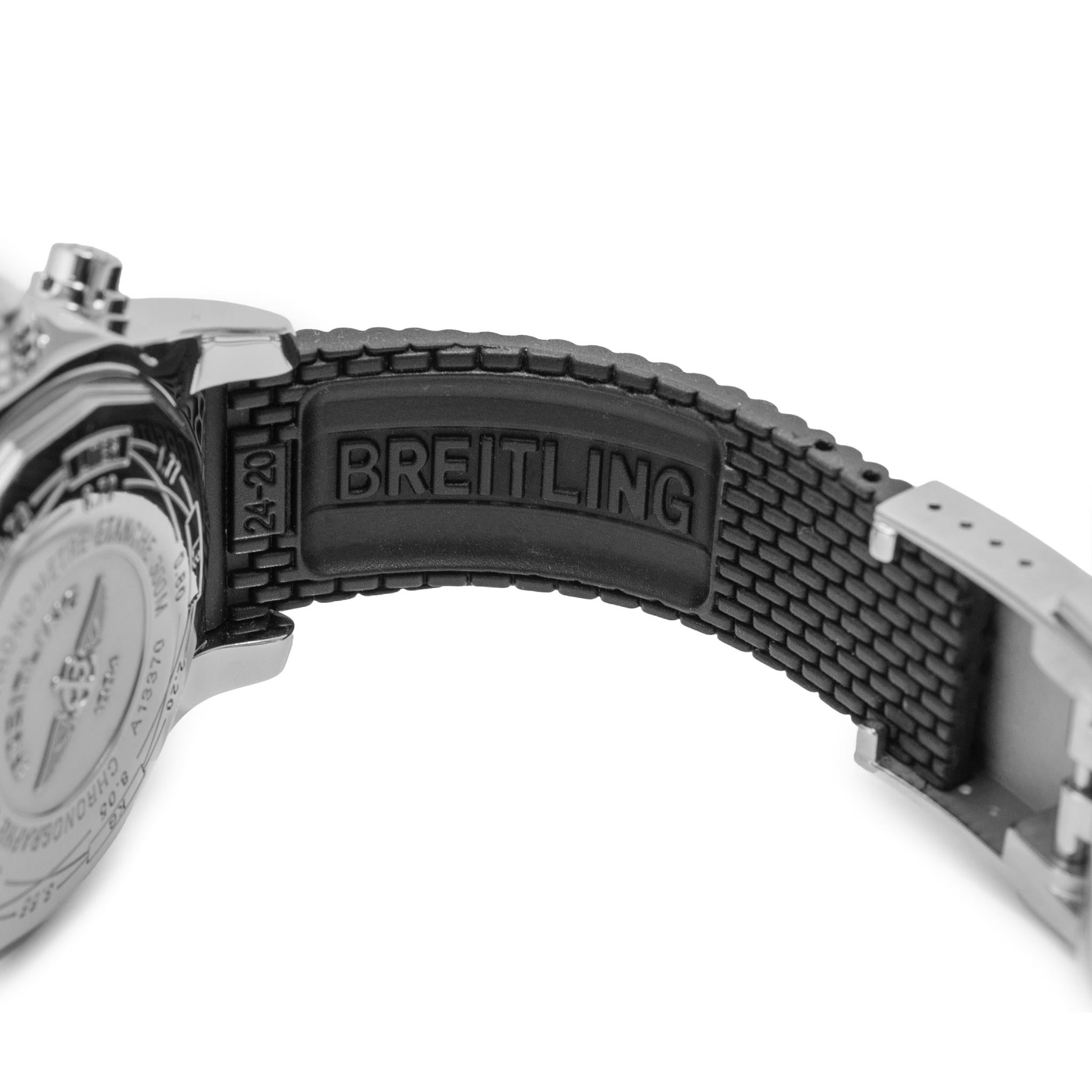Orologio cronografo Breitling Super Avenger 48MM A1337011 con lunetta di diamanti in acciaio inossidabile in vendita 3