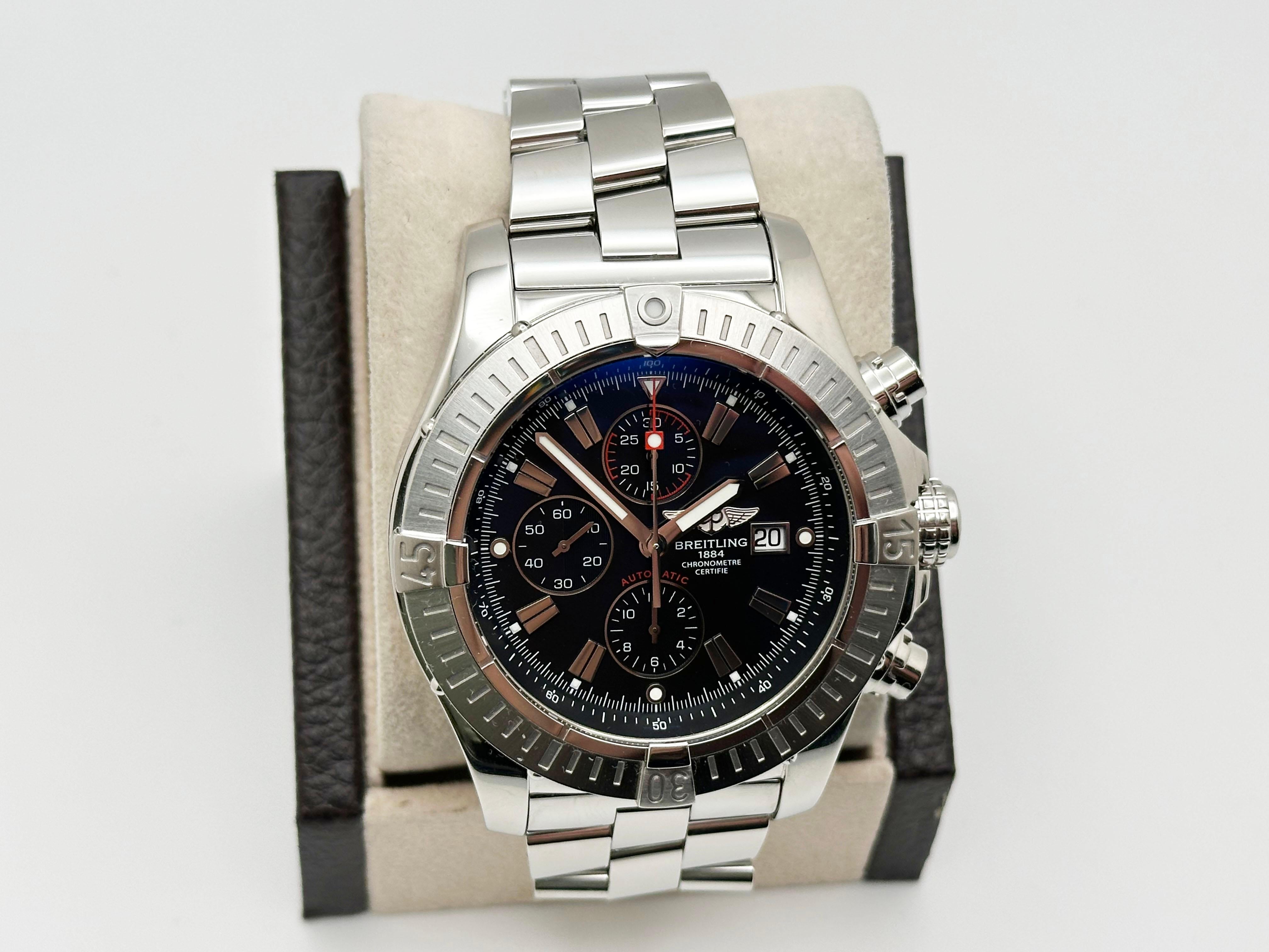 Numero di stile: A13370

 

Model No: Breitling Super Avenger



Anno: 2008  

 

Materiale della cassa: Acciaio inossidabile 

 

Fascia: Acciaio inossidabile 

 

Lunetta: Acciaio inossidabile 

 

Quadrante: nero

 

Volto: Cristallo di zaffiro