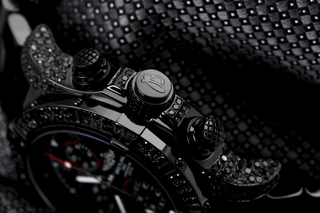 Breitling Super Avenger Chronograph mit kundenspezifischer PVD/DLC-Beschichtung und kundenspezifischer  Schwarz Echte Diamanten A13370 

Die Breitling Super Avenger A13370 wurde von 2004 bis 2013 hergestellt. Diese Uhr ist in einem insgesamt