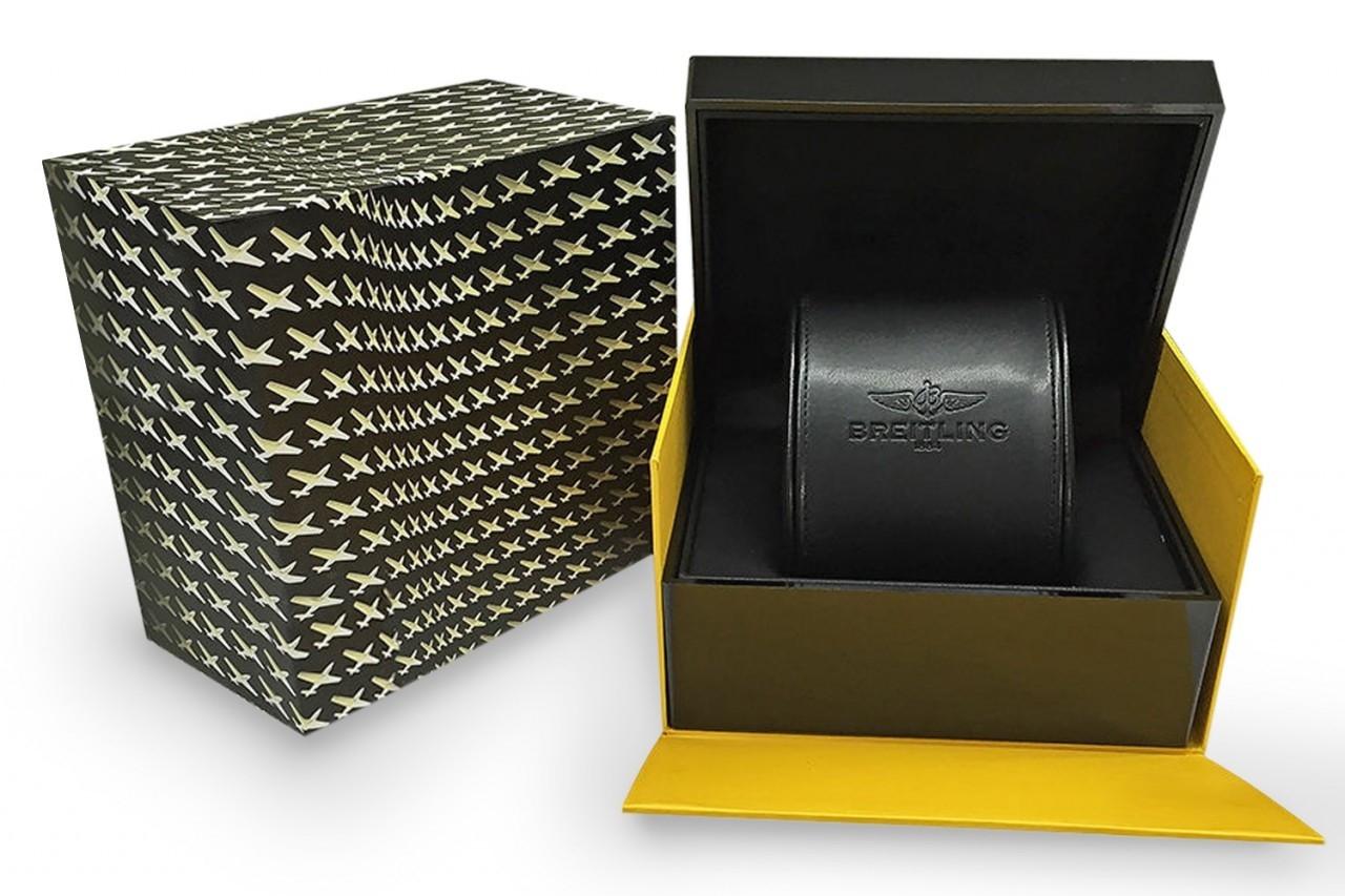 Breitling Super Avenger A13370 Maßgefertigte schwarze PVD-Uhr mit Diamanten im Angebot 1