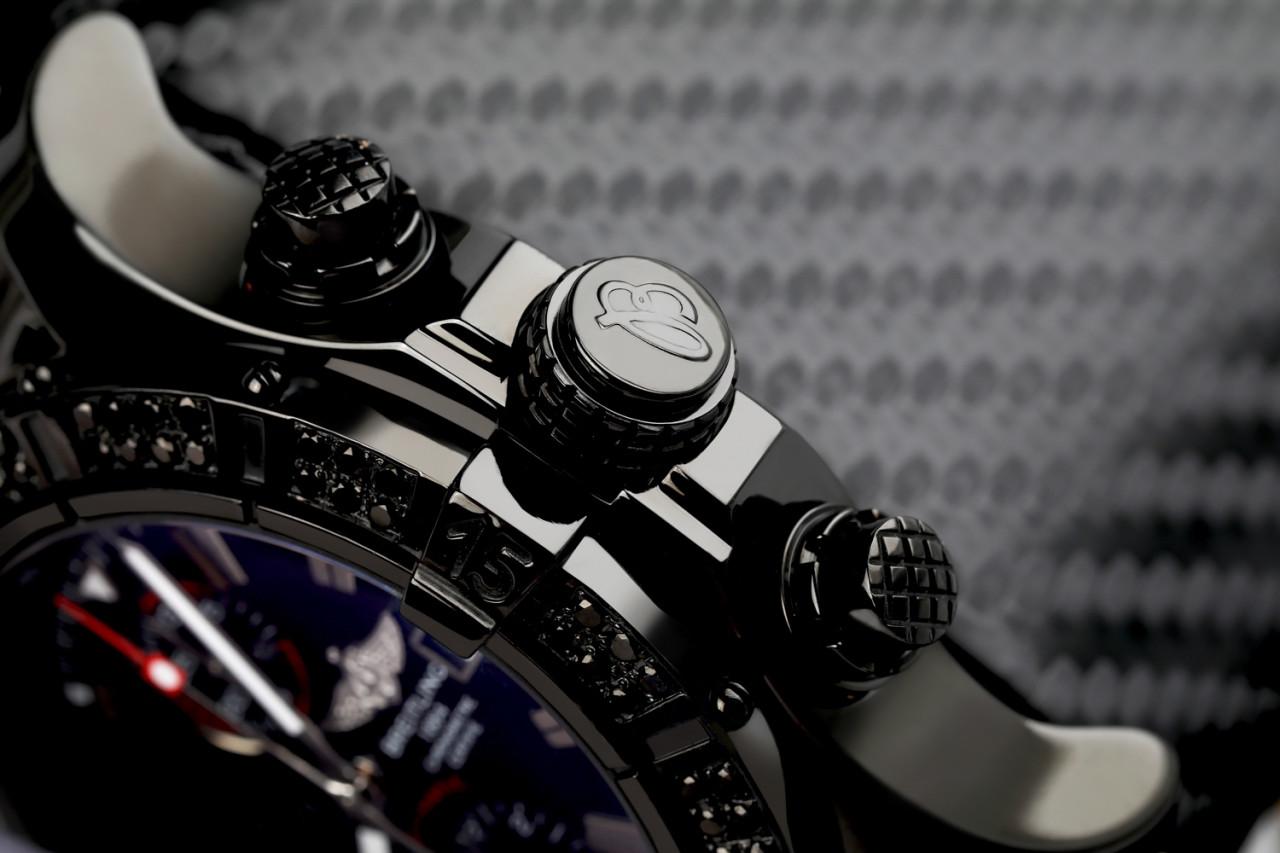 Breitling Super Avenger Chronographe PVD/DLC revêtu de diamants véritables noirs de 3ct sur lunette en acier A13370 