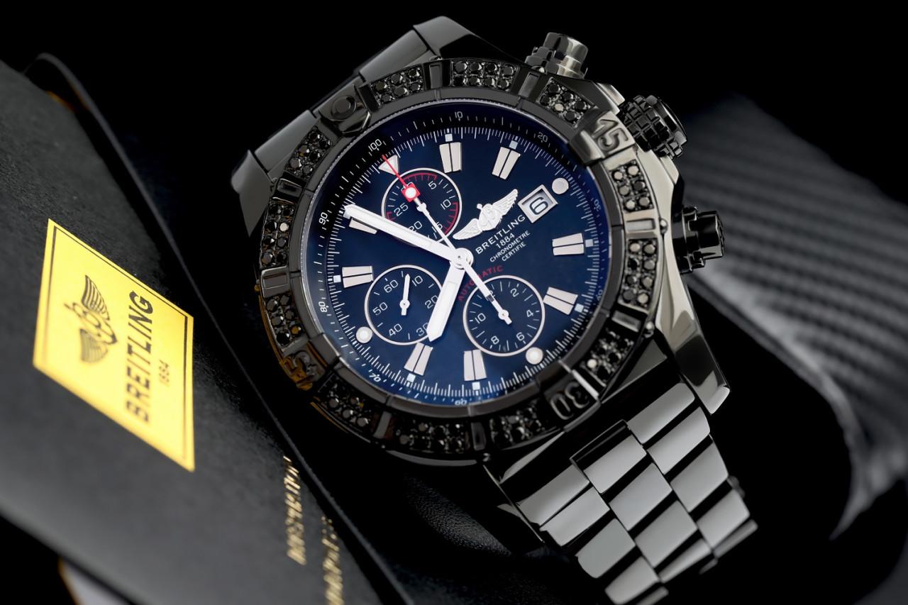 Breitling Super Avenger A13370 PVD/DLC Coated Black Genuine Diamonds on a Bezel In Excellent Condition For Sale In New York, NY
