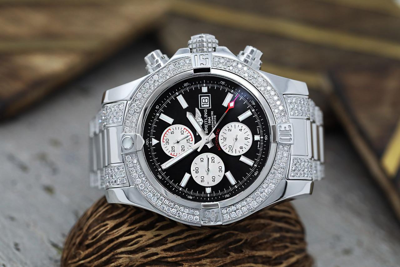 Breitling Montre de luxe pour homme Super Avenger II avec cadran noir, chronographe A13371 Pour hommes en vente