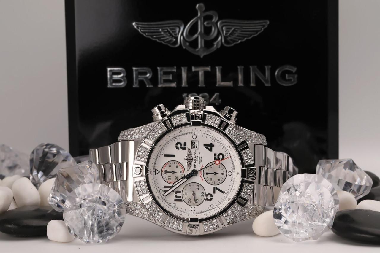 Breitling Super Avenger SS Chronographe avec cadran blanc serti de diamants A13370 Pour hommes en vente