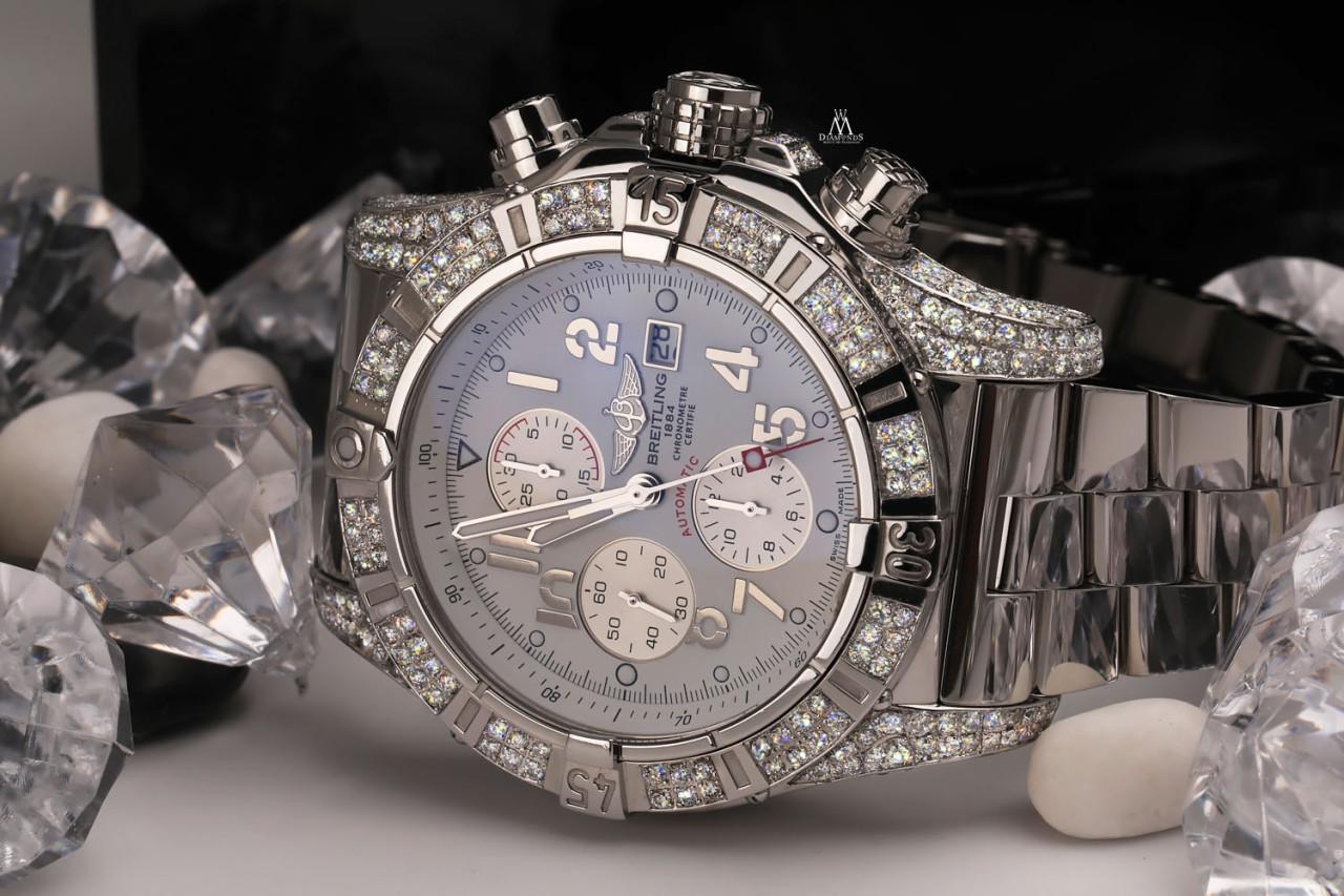 Breitling Super Avenger SS Chronographe avec cadran blanc serti de diamants A13370 en vente 1