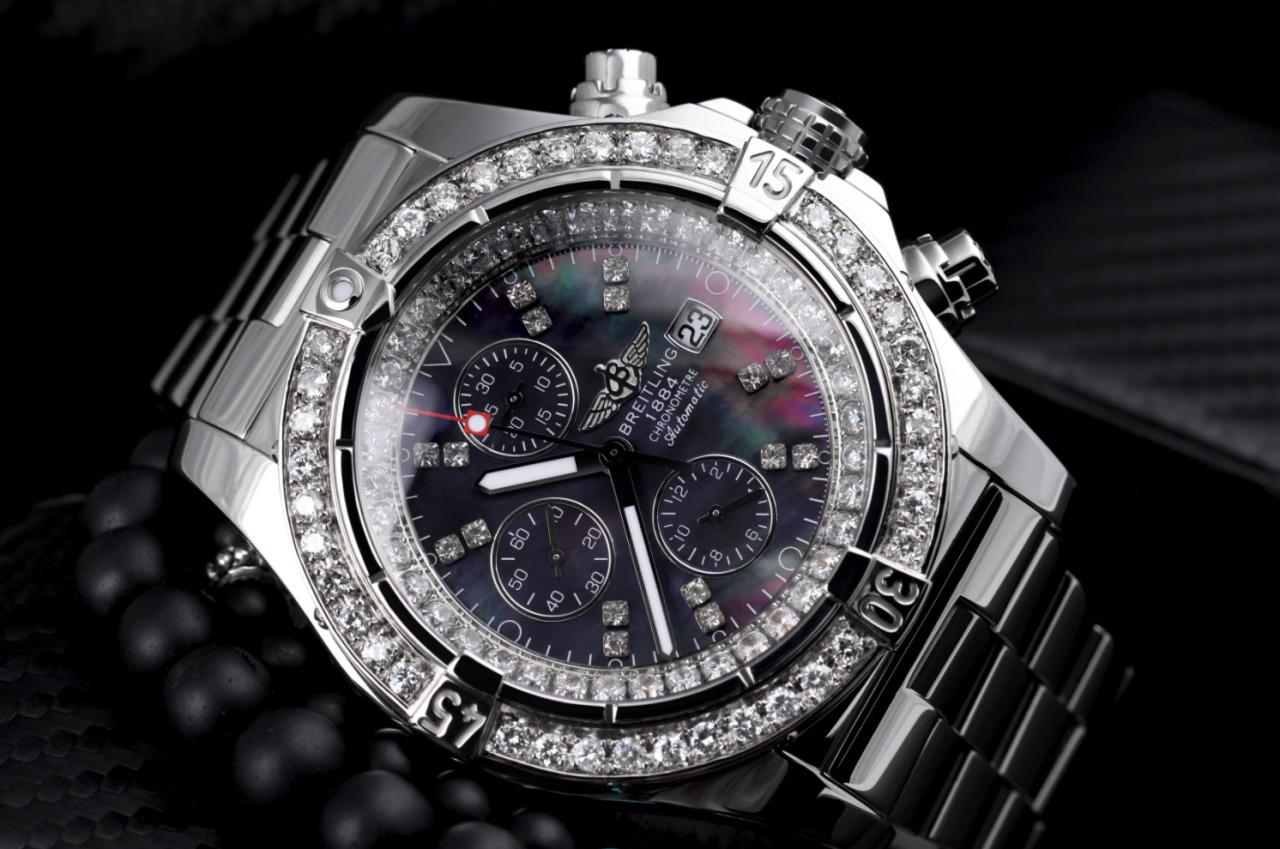 Breitling Super Avenger Stainless Steel Customized with Genuine Diamonds A13370 In Excellent Condition For Sale In New York, NY
