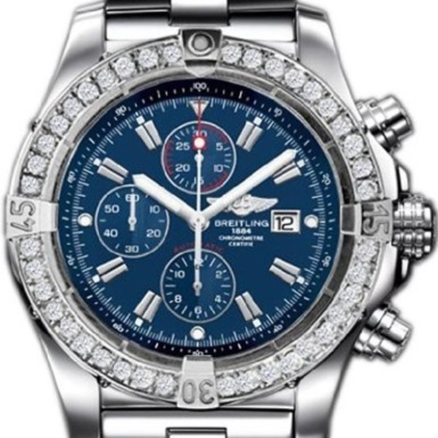 Breitling Super Avenger Montre en acier inoxydable avec lunette en diamant personnalisée A13370  Excellent état - En vente à New York, NY