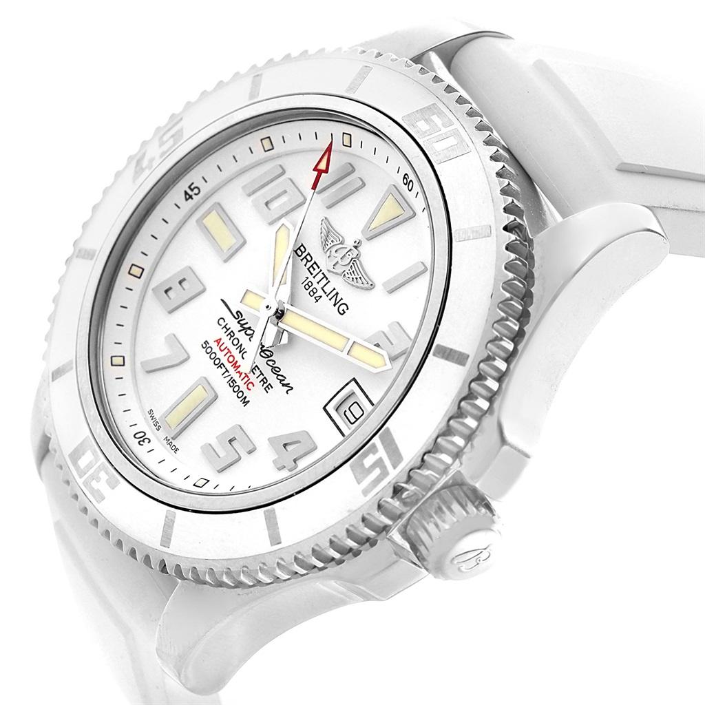 Breitling Superocean 42 Weißes Zifferblatt Gummiarmband Uhr A17364 Box Papiere im Angebot 1