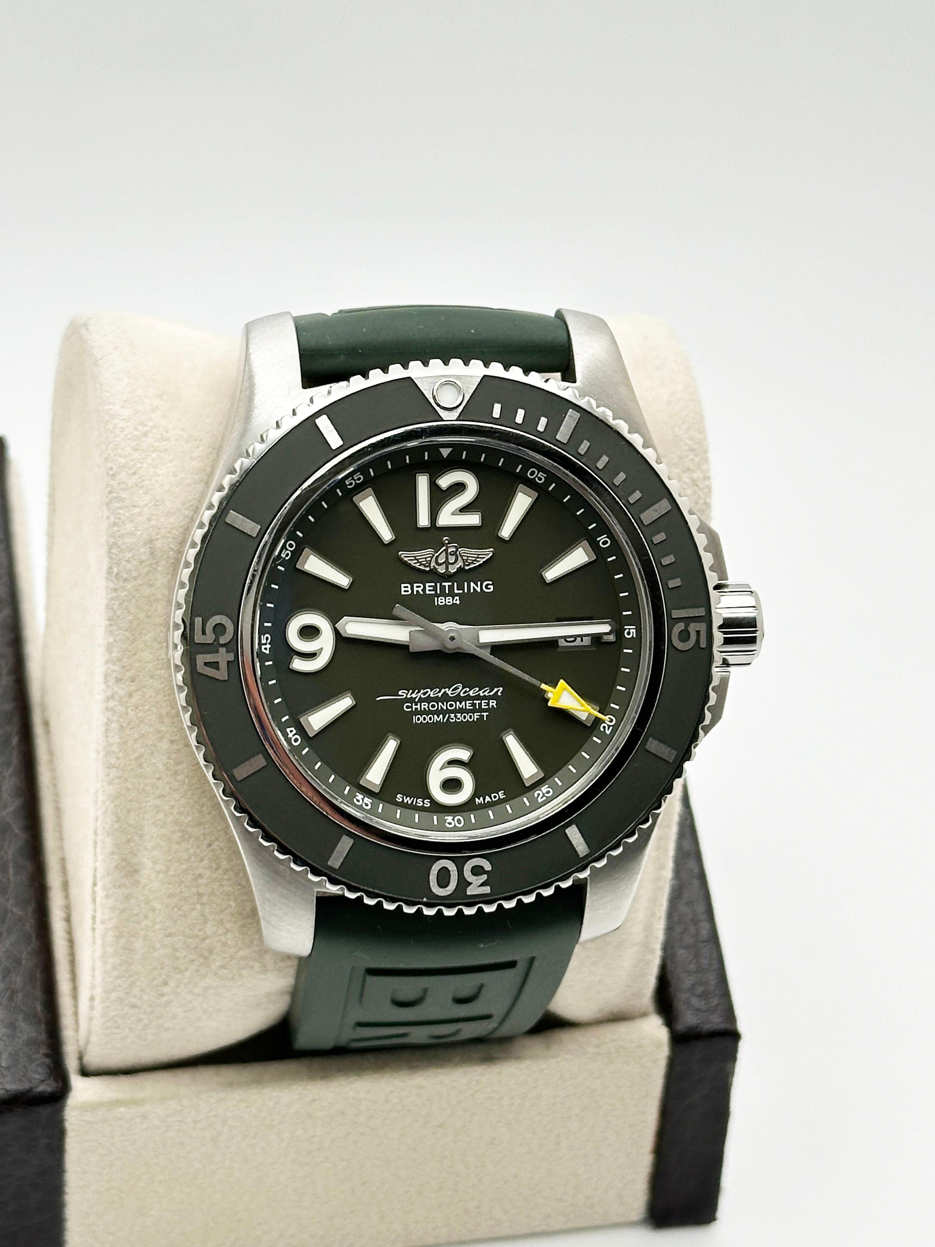 Men's Breitling Superocean Automatic 44 A17367 Green Dial Stainless Steel Box Paper For Sale