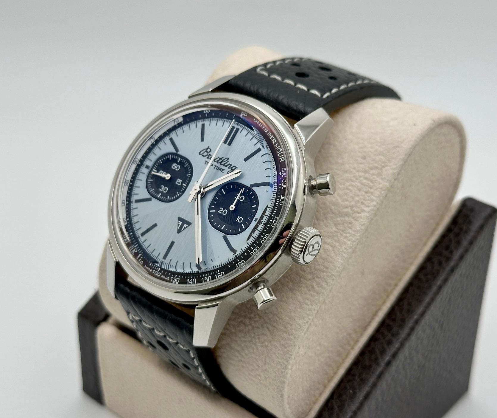Breitling Top Time B01 Triumph AB0176 Eisblaues Zifferblatt Edelstahl 41mm im Zustand „Hervorragend“ im Angebot in San Diego, CA