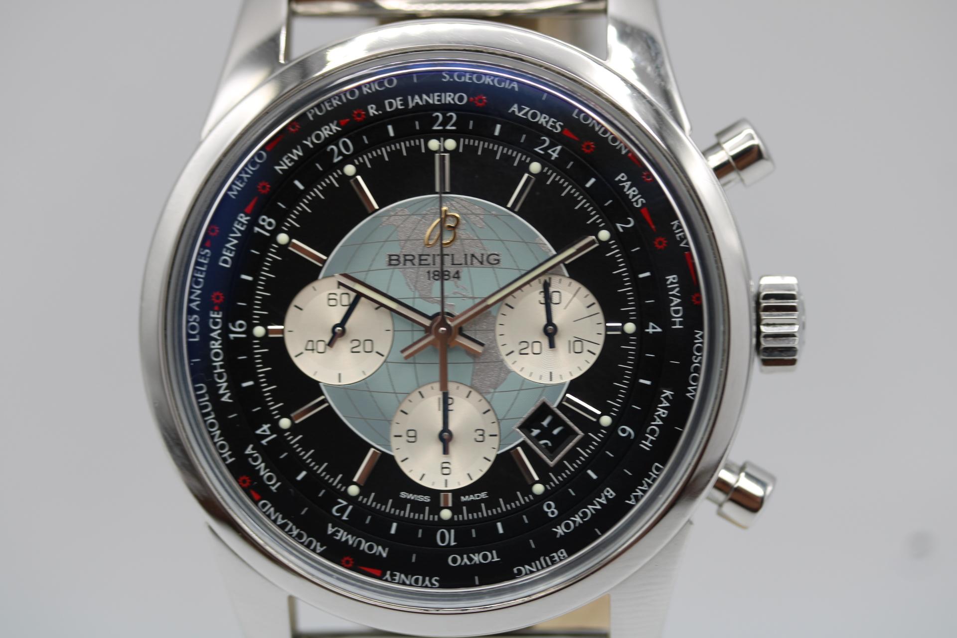 Breitling Transocean Chronograph Unitime  AB0510U4/BB62  Weltzeit  Box & Papiere  9.5/10 Zustand
Die Breitling Transocean Chronograph Unitime AB0510U4/BB62 ist ein wunderschön gestalteter globaler Reisebegleiter, der Design und Funktionalität auf