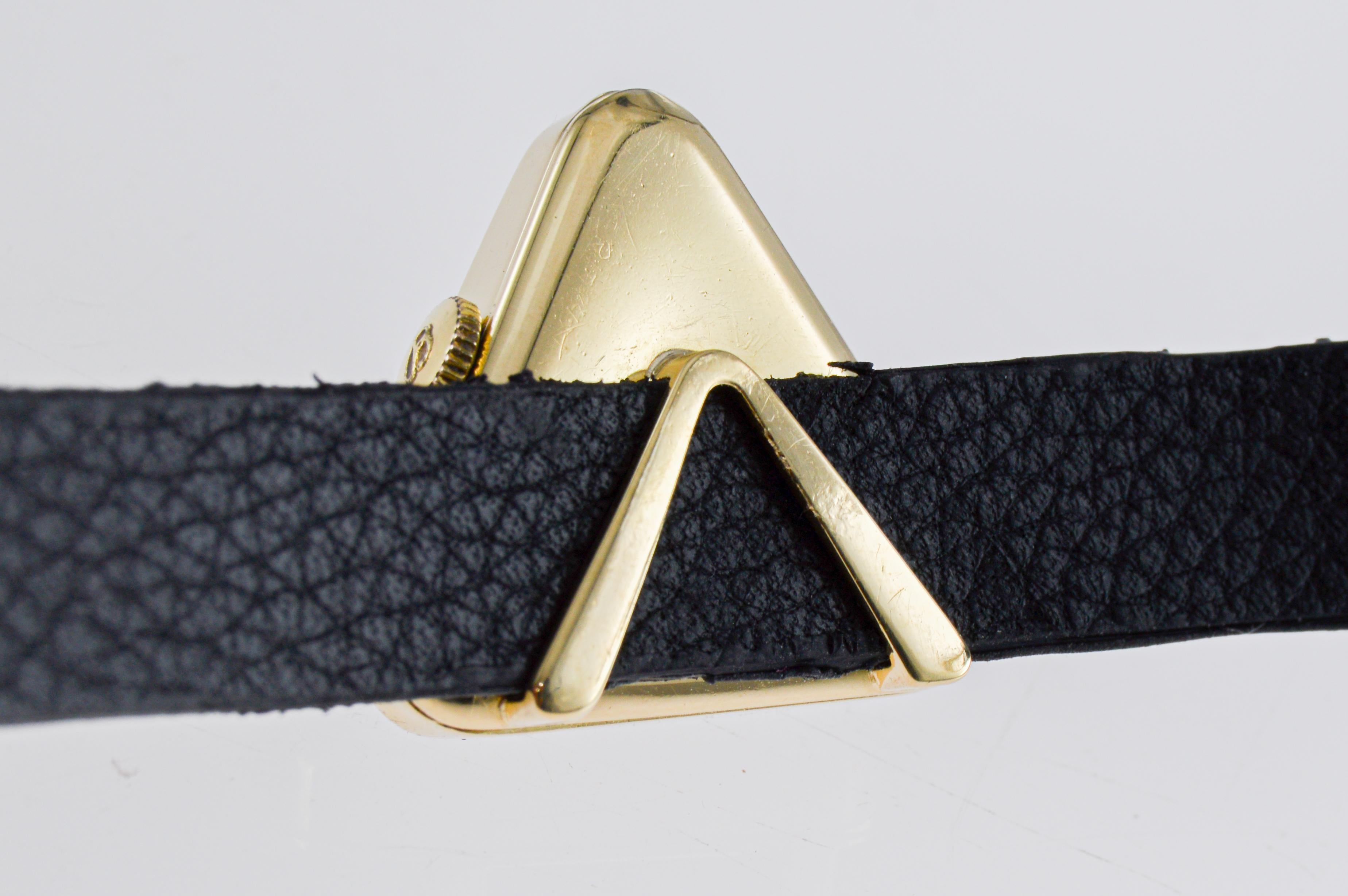 Breitling Very Rare Asymmetrical 18Kt Solid Gold Art Deco Watch 1950's / 1960's im Angebot 6