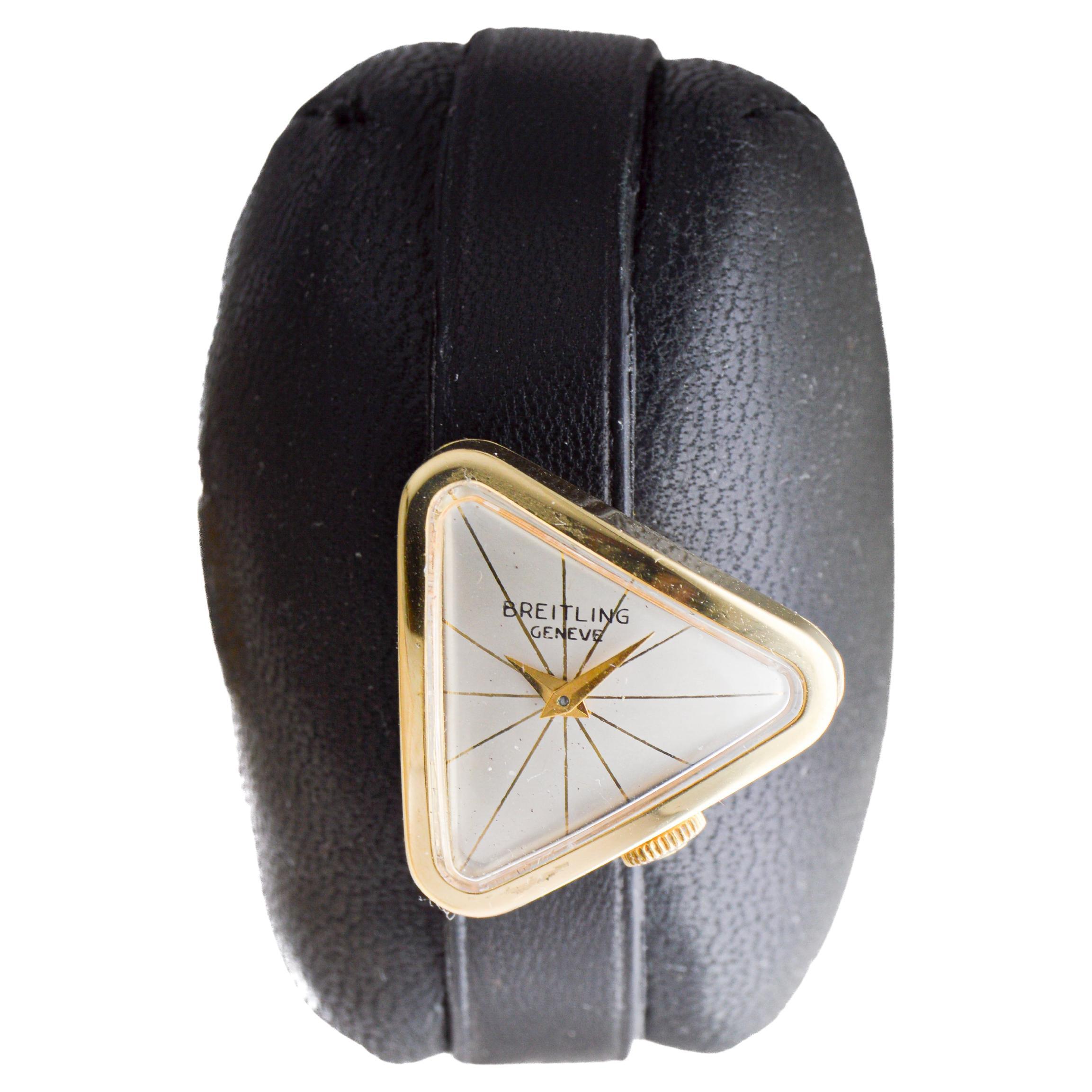 Breitling Very Rare Asymmetrical 18Kt Solid Gold Art Deco Watch 1950's / 1960's Damen im Angebot