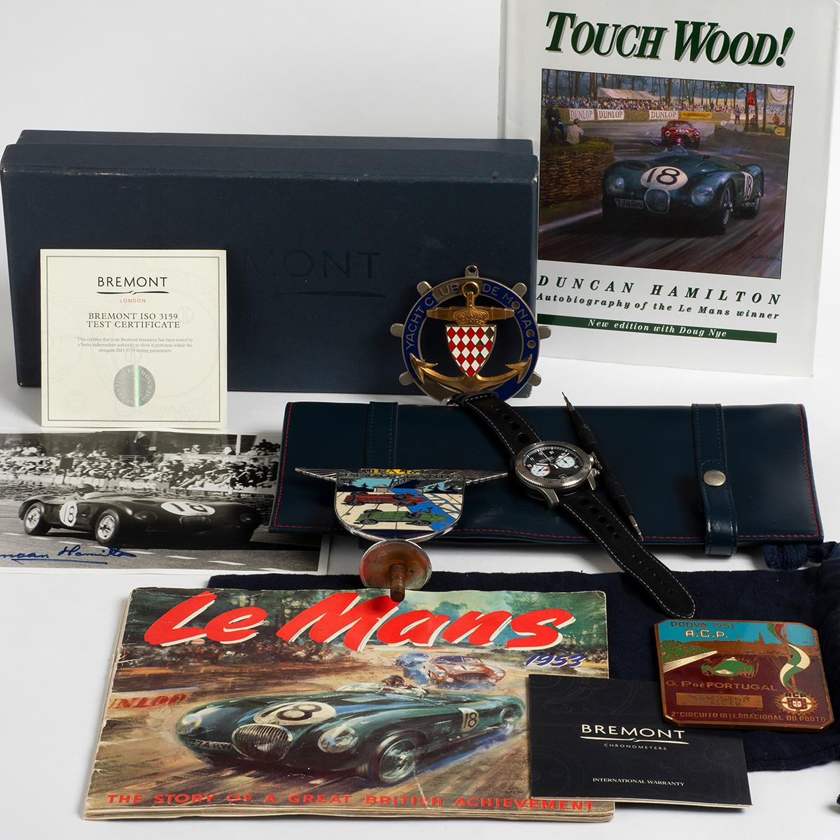 Este Cronógrafo Bremont Jaguar C Type , referencia SS-BK-R-S, presenta una caja de acero inoxidable de 43 mm, un fondo de caja especial Jaguar Cars Coventry y una esfera inspirada en el C Type. Presentado en un estado casi nuevo, con sólo signos de