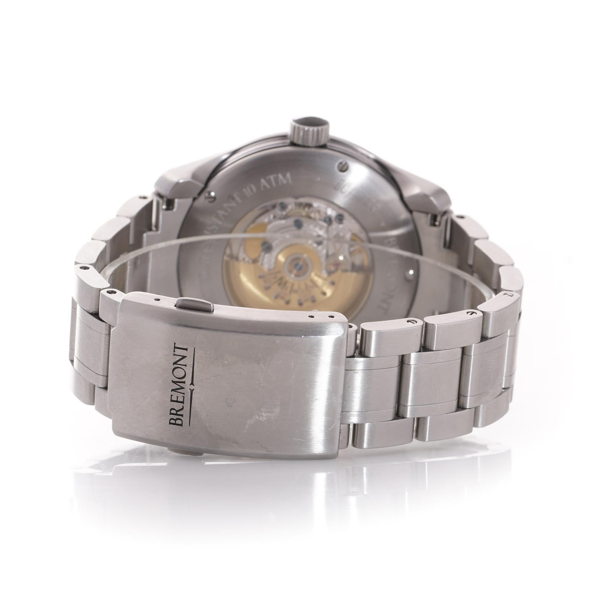 Bremont chronomètre jour et date en acier inoxydable	Montre-bracelet pour hommes BC-S2  en vente 1