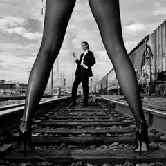 "Dirty Deeds" Photographie noire et blanche 24" x 24" pouces Ed. 1/7 par Brendan North