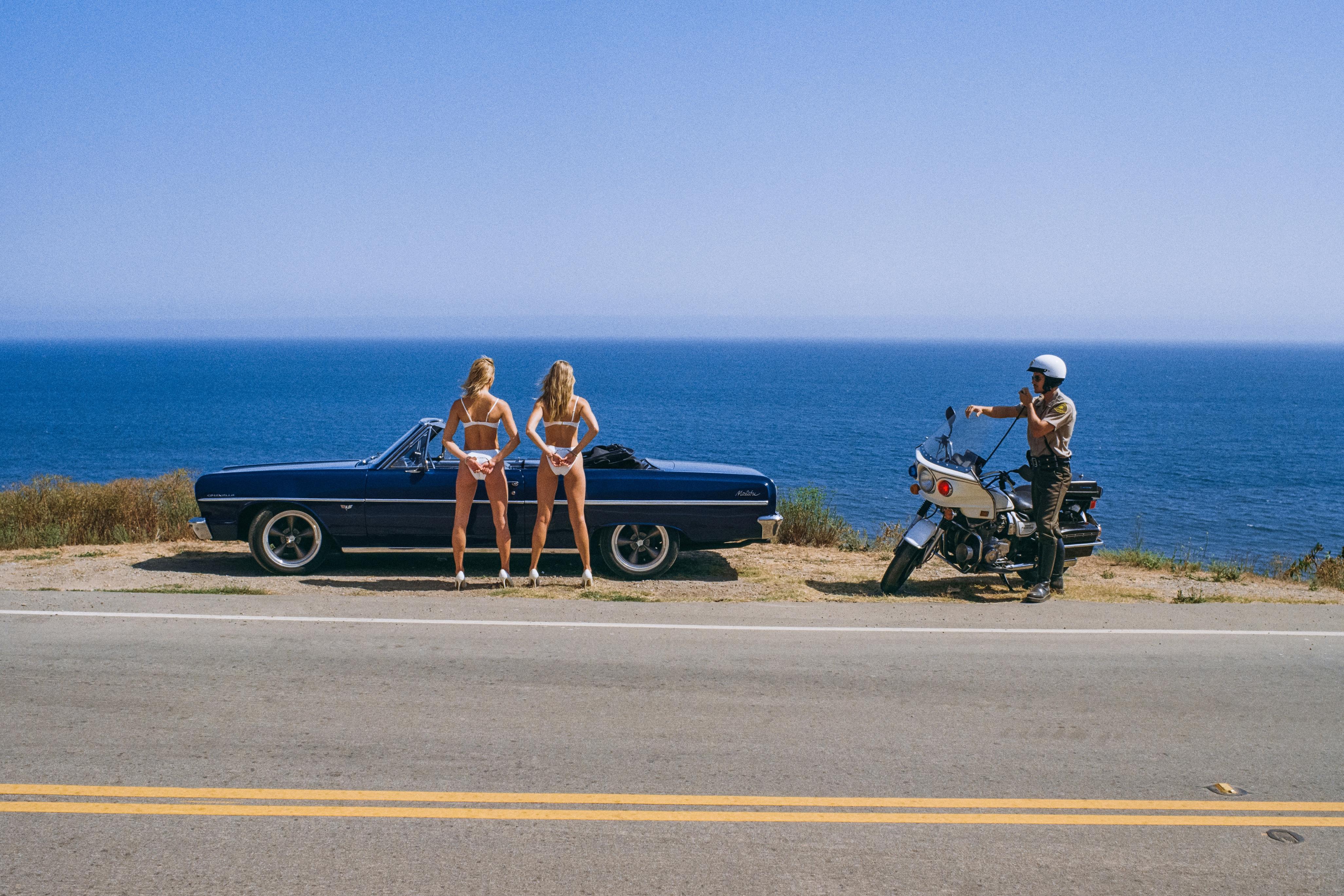 "Malibu's Most Wanted" Fotografie 45" x 60" Zoll Edition von 3 von Brendan North