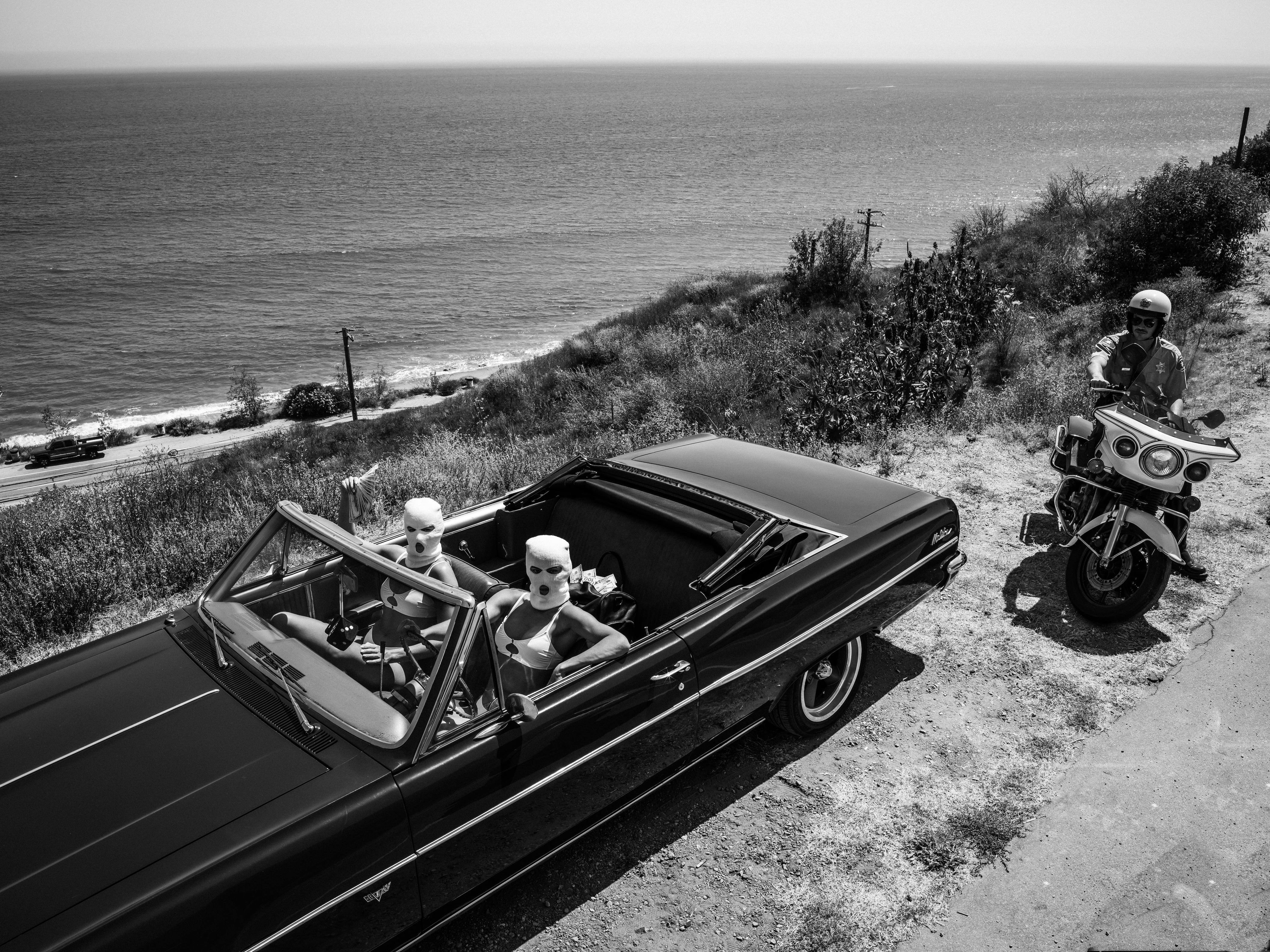 "Pull Over" Fotografie 18" x 24" in Ed. 1/15 von Brendan North
