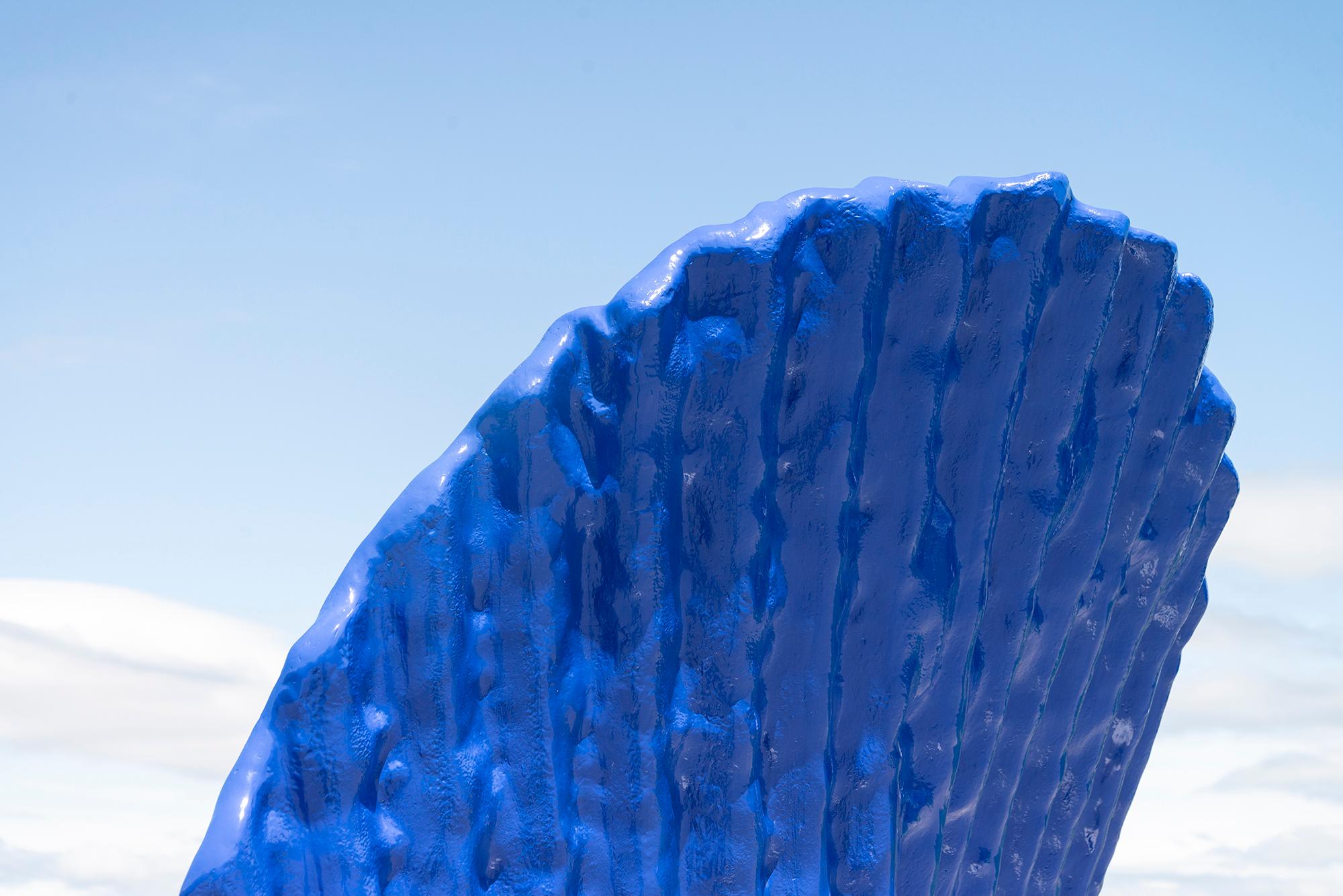 Blue Chip - contemporary, figurative, painted aluminum outdoor sculpture For Sale 6