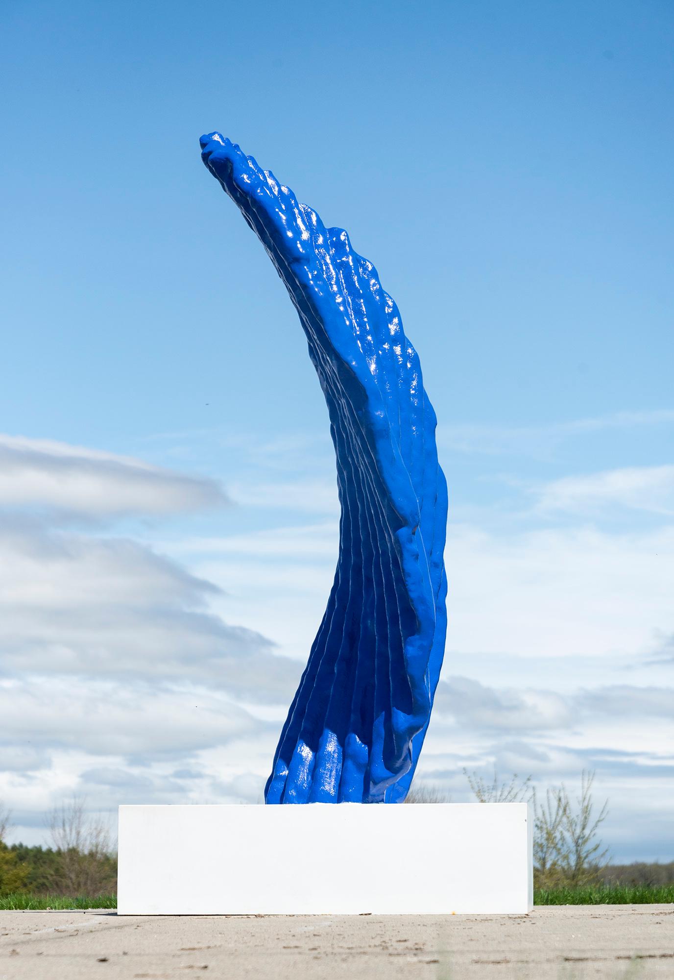 Blue Chip - contemporary, figurative, painted aluminum outdoor sculpture For Sale 7