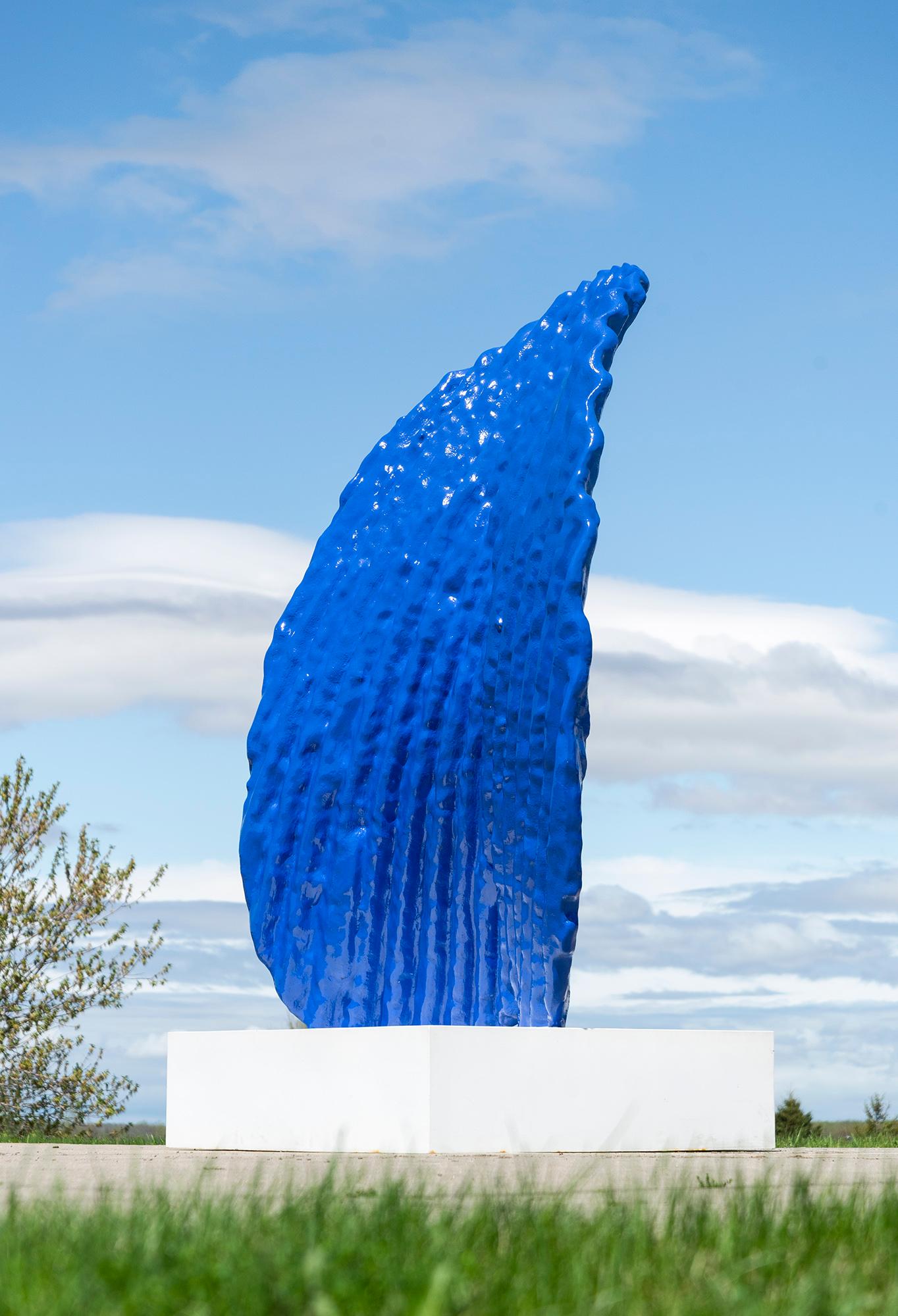 Blue Chip - contemporary, figurative, painted aluminum outdoor sculpture - Sculpture by Brendon McNaughton