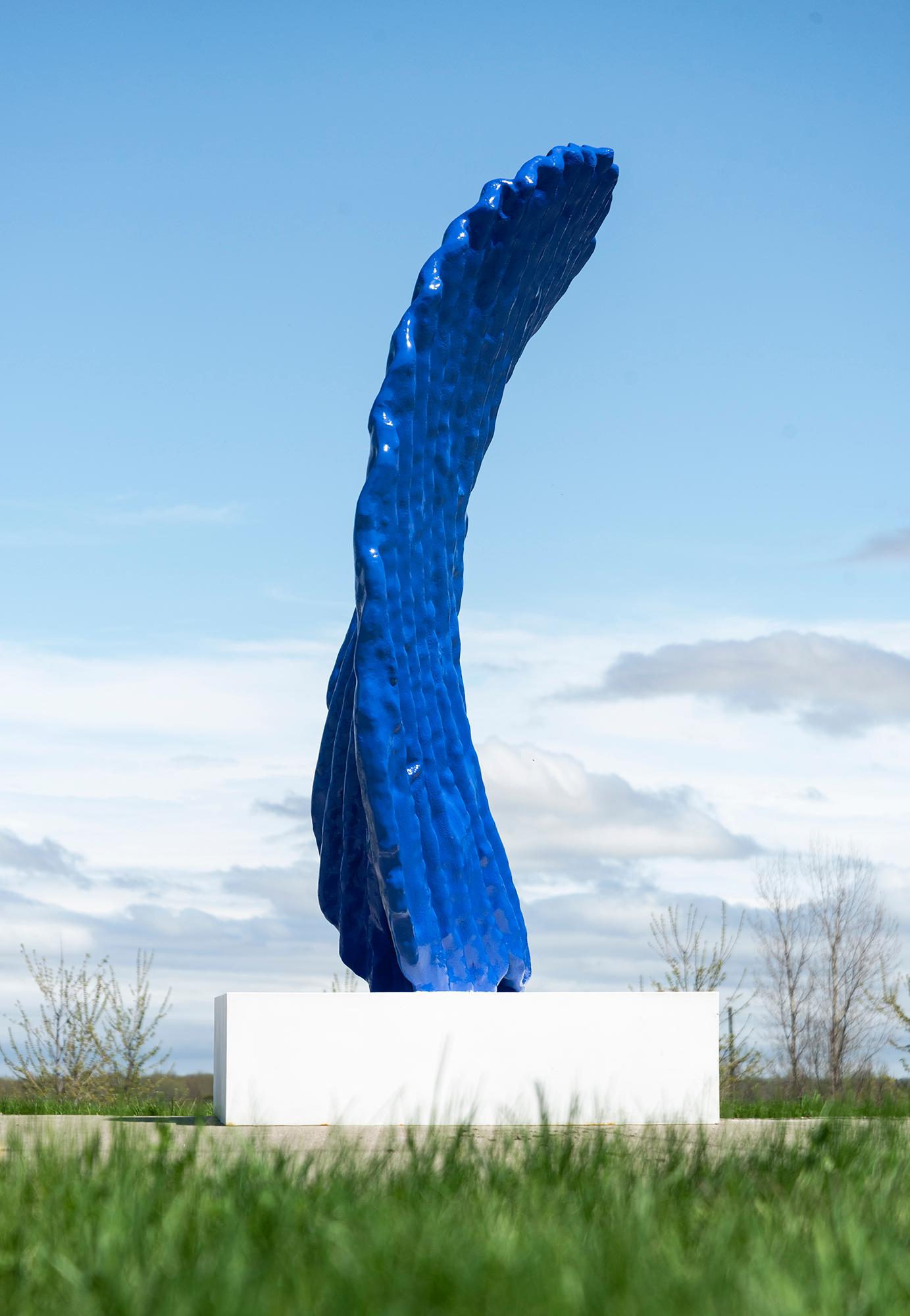 Blue Chip - contemporary, figurative, painted aluminum outdoor sculpture For Sale 2