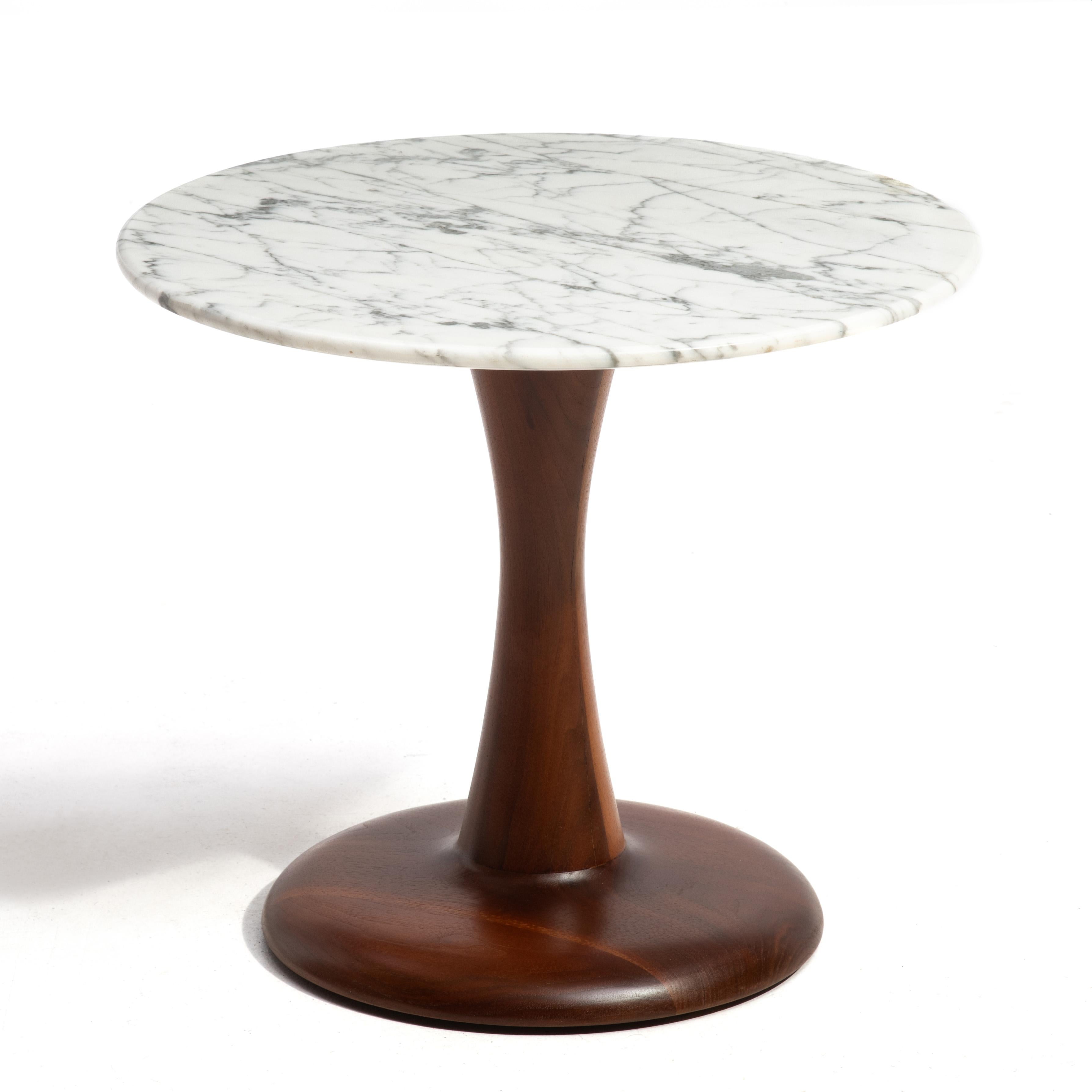 Américain Brendon Reilly Mid Century Solid Walnut Marble Side Table Tabouret