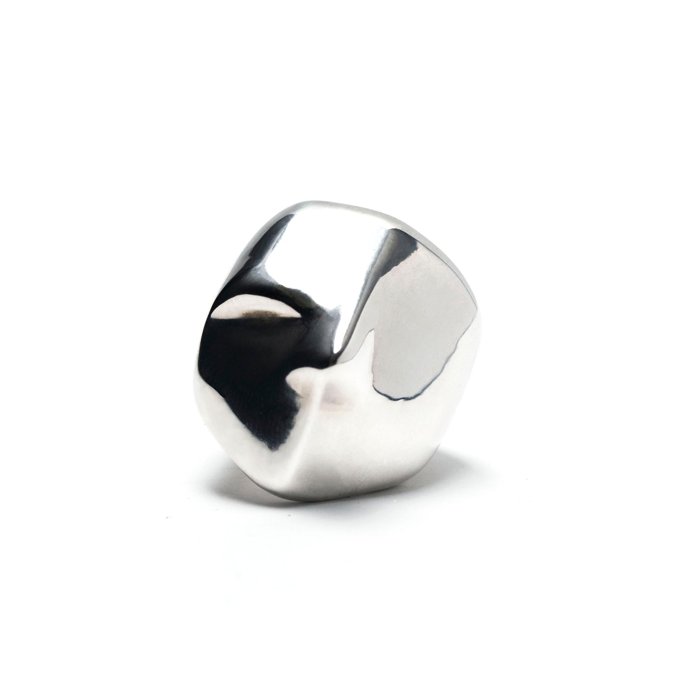 For Sale:  Brenna Colvin, Face Ring, 'Renee', Sterling Silver 2