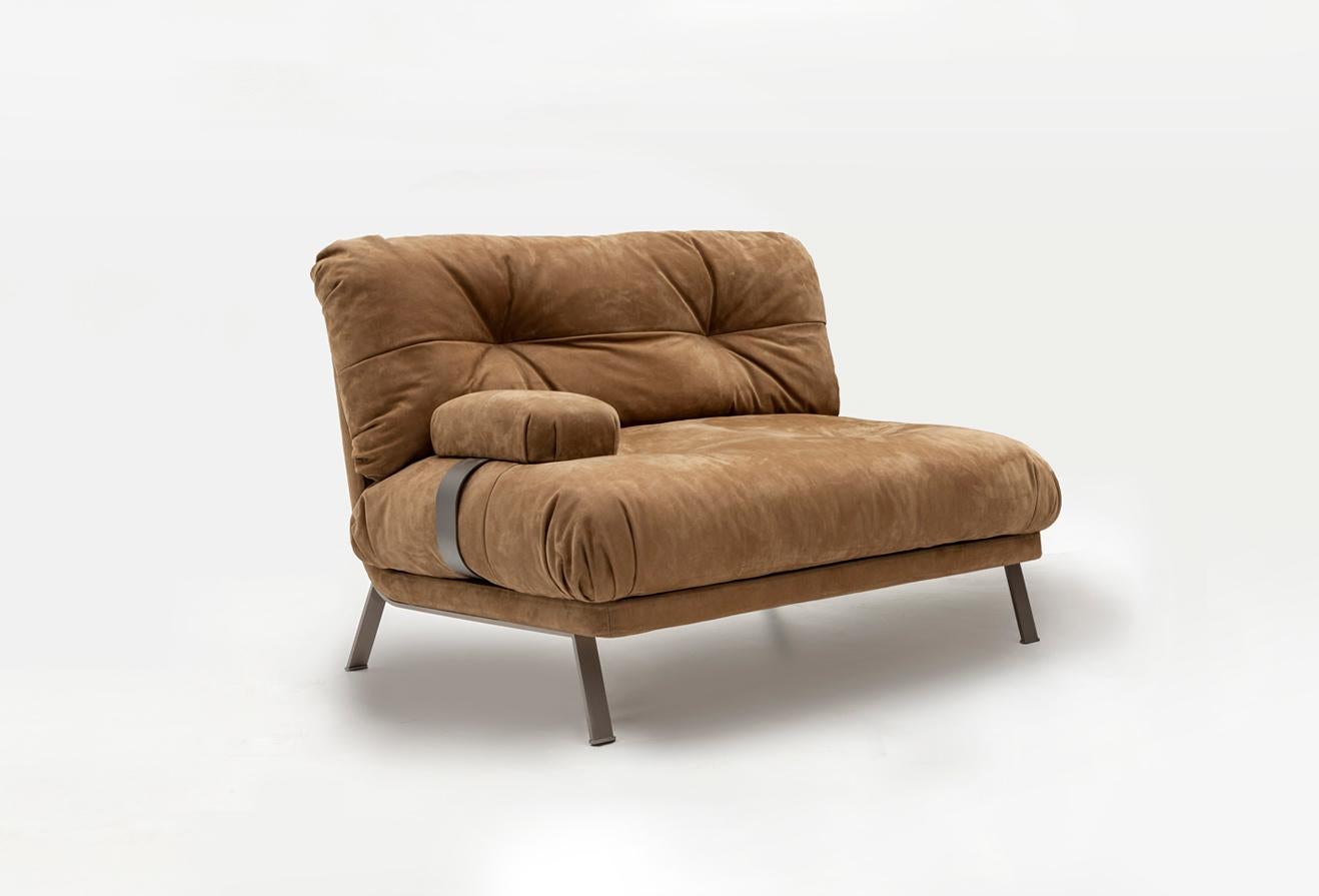 Introducing Brera - the innovative armchair that combines absolute comfort and contemporary style. With a sleek minimal structure, the armchair showcases voluminous cushions with generous folds for the ultimate lounging experience. Crafted from