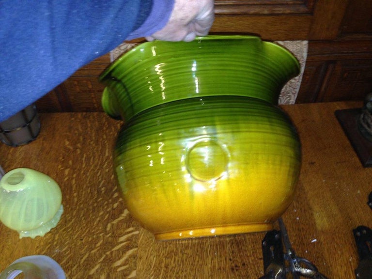 Bretby. a Large English Arts and Crafts Planter with Green Fading to Yellow Body In Good Condition For Sale In London, GB