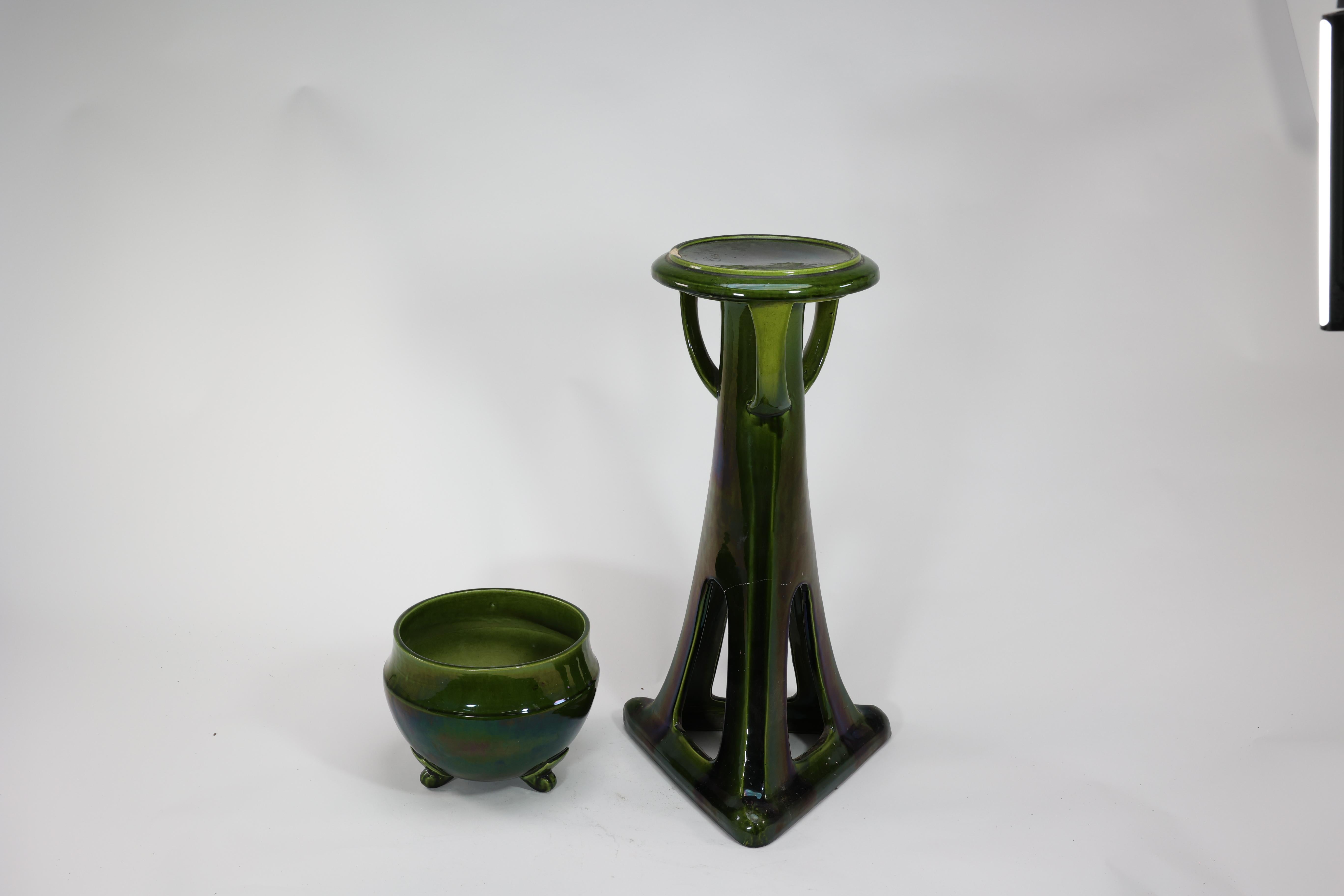 English Bretby. An Arts and Crafts green planter and stand both stamped Bretby. For Sale