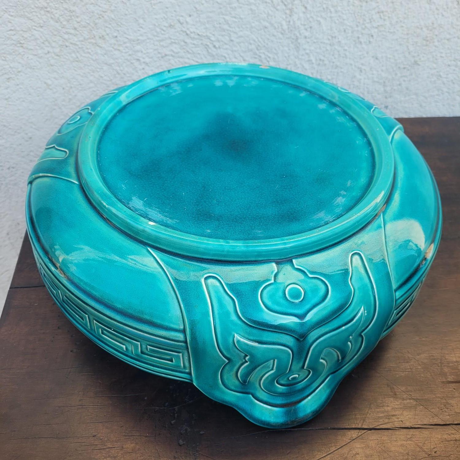 Bretby, Large Japanese-style Ceramic Planter, Late 19th Century For Sale 10