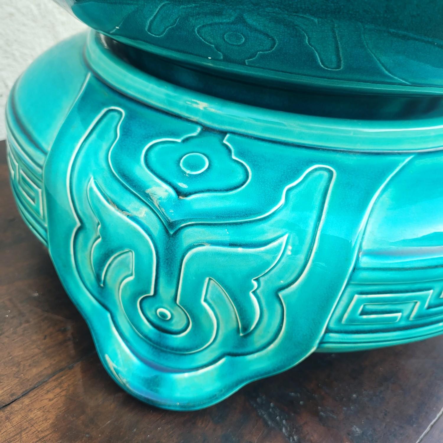 Bretby, Large Japanese-style Ceramic Planter, Late 19th Century In Good Condition For Sale In MARSEILLE, FR