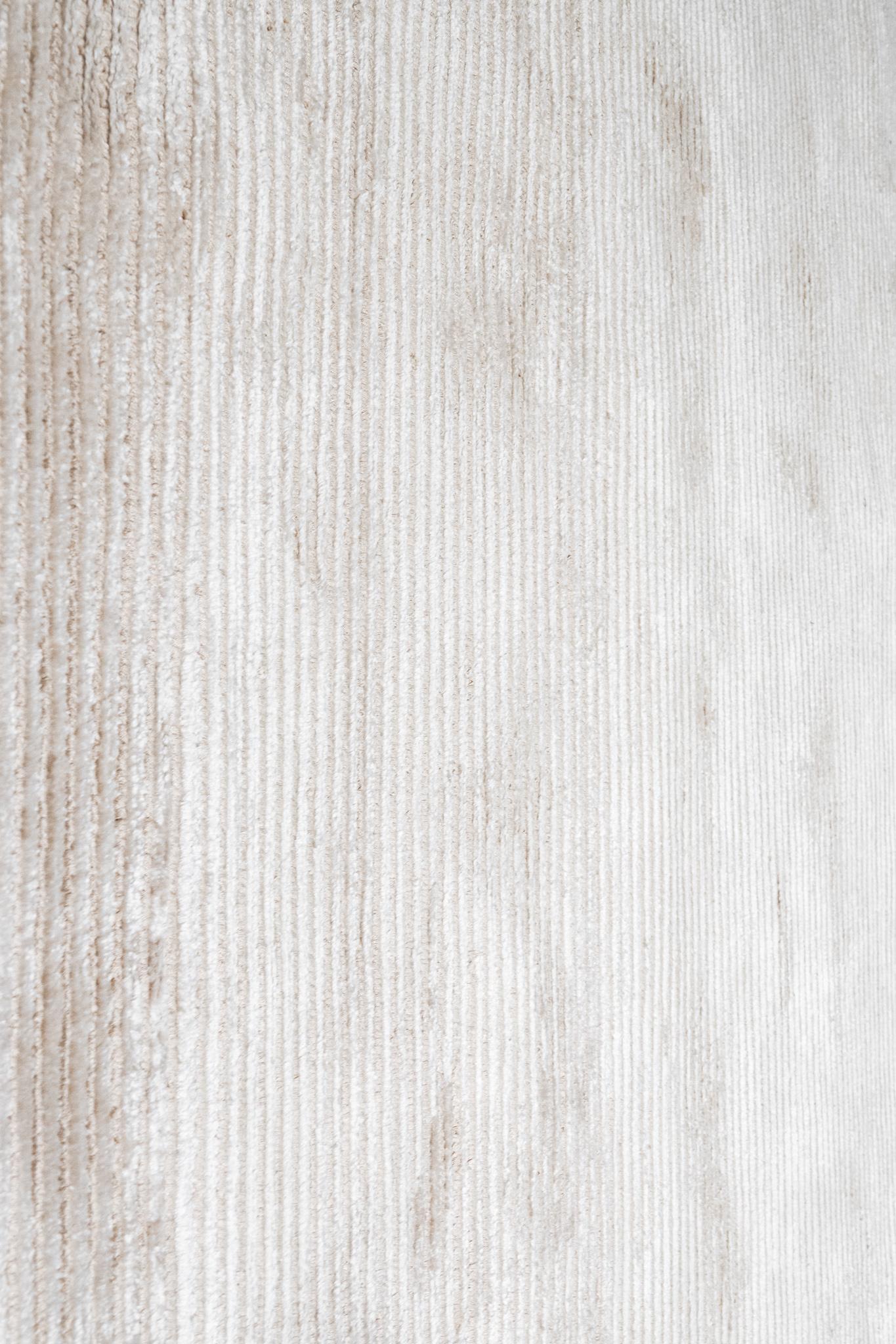 Hand-Knotted Plain White beige Contemporary rug Scandinavian Modern - Breton Beige For Sale