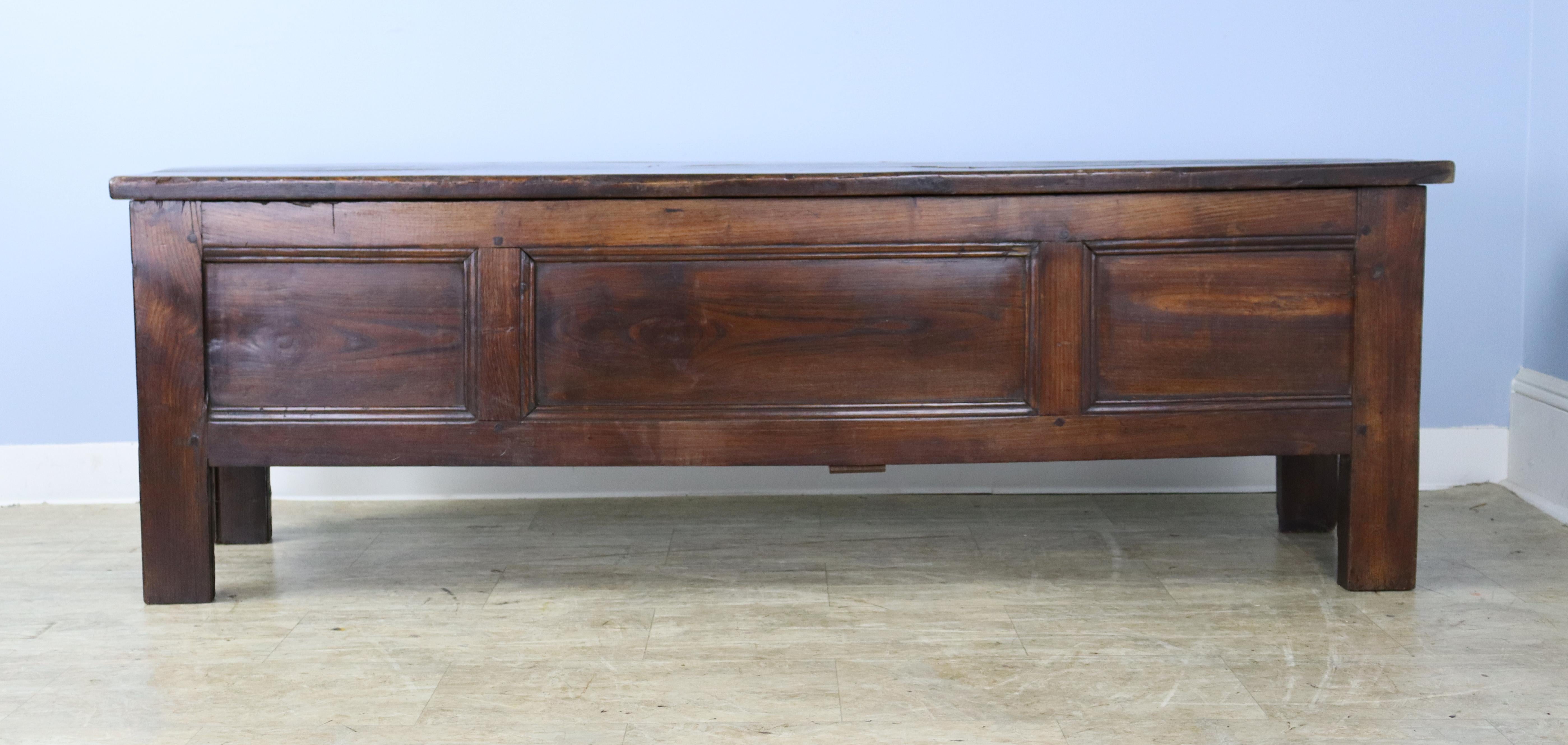 Breton Coffer in Chestnut In Good Condition For Sale In Port Chester, NY