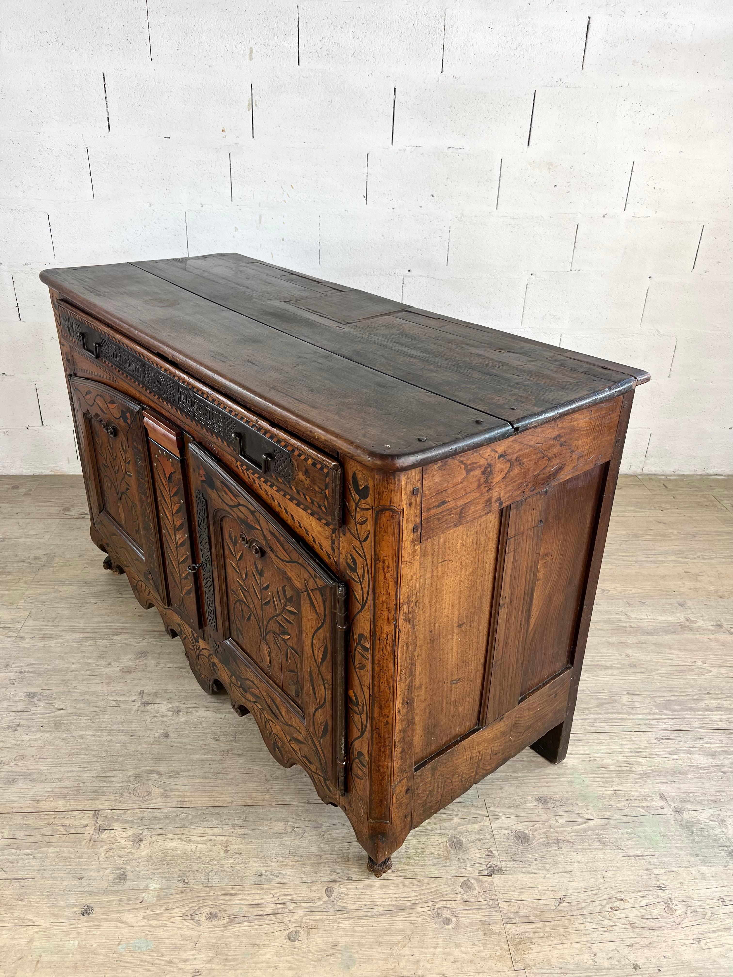 XIXe siècle Buffet breton - Quimper, Bretagne - 19e siècle en vente