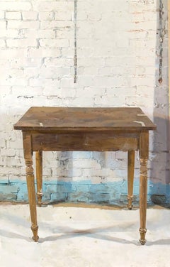 Table de Jeffery, Nature morte d'intérieur, Table en bois Brown, Mur de briques blanches