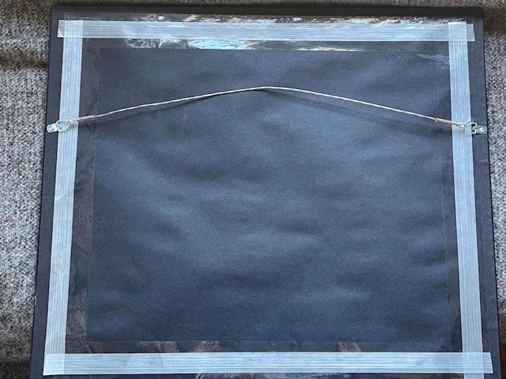 Sie gilt als eine der schönsten Dünenlandschaften von Brett Weston. Denise Bethel von Sothebys bemerkte, es sei die größte Düne von Brett, die sie je gesehen habe.

Vintage Photographie vom Künstler gedruckt.
Gedruckt 1934
Gerahmt in Museumsglas und