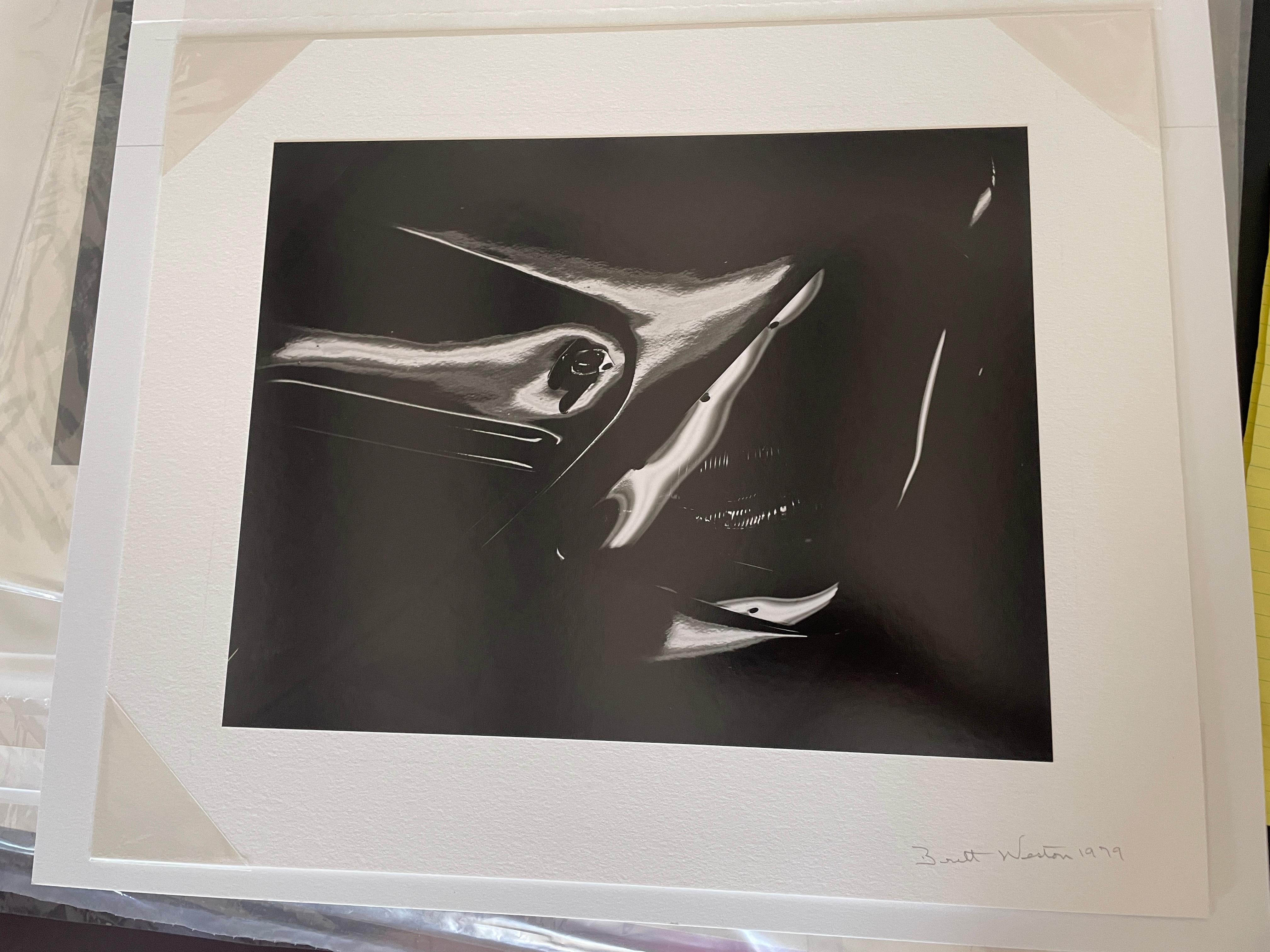 Abstrakte Auto-Abstraktion – Abstraktion 1 Portfolio-Druck (Schwarz), Black and White Photograph, von Brett Weston