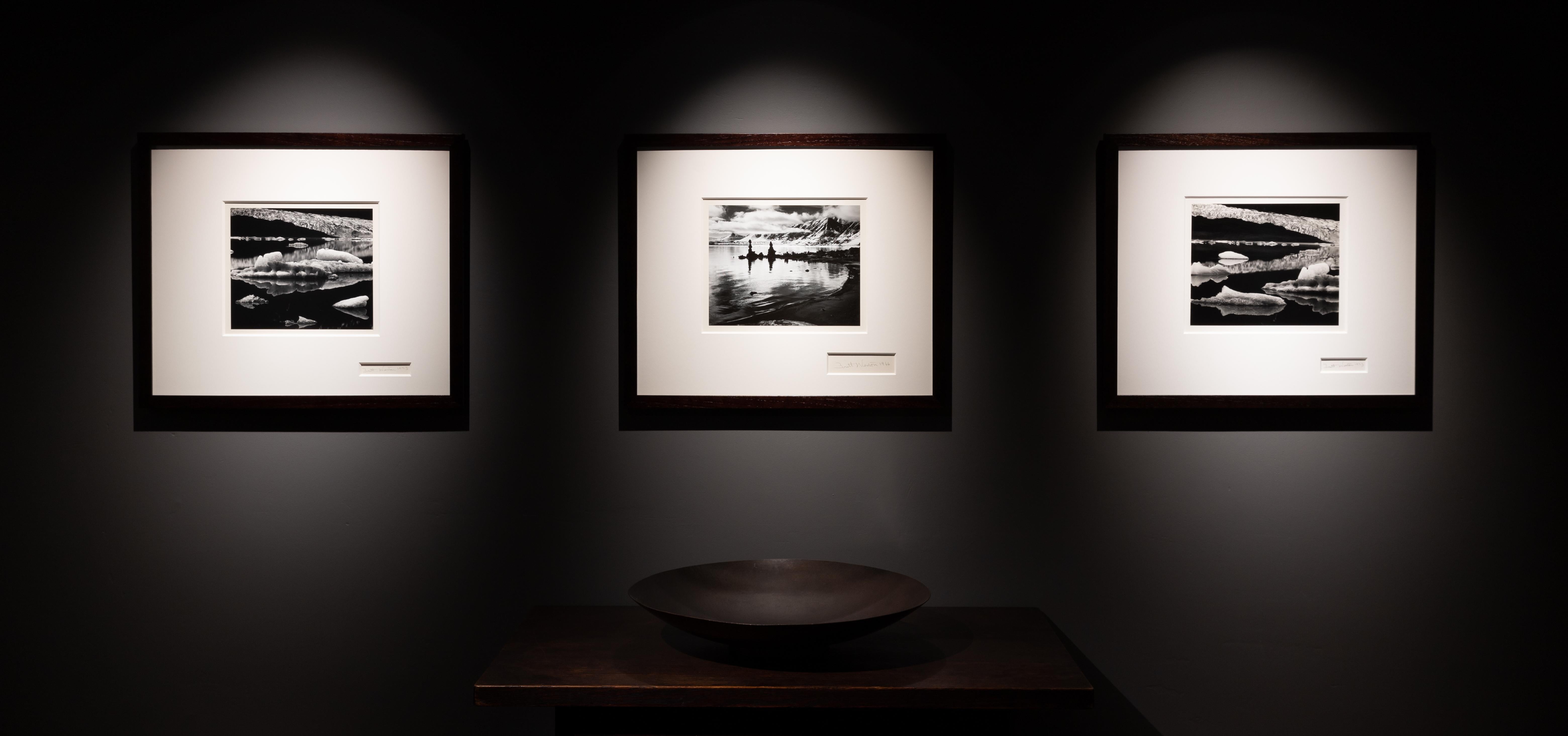 Mono See (Schwarz), Black and White Photograph, von Brett Weston