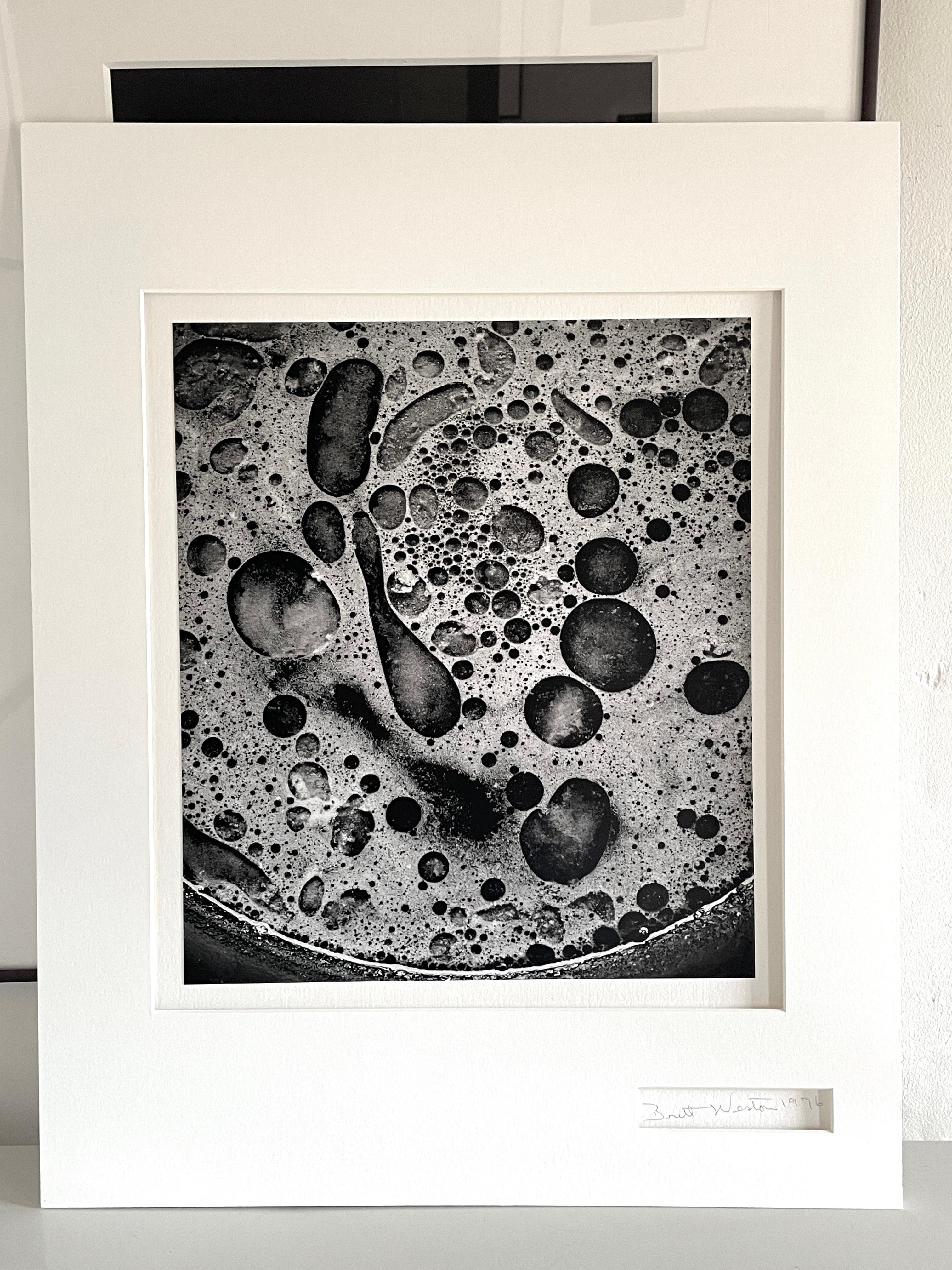 Grasa de sartén, Abstracción - Photograph de Brett Weston