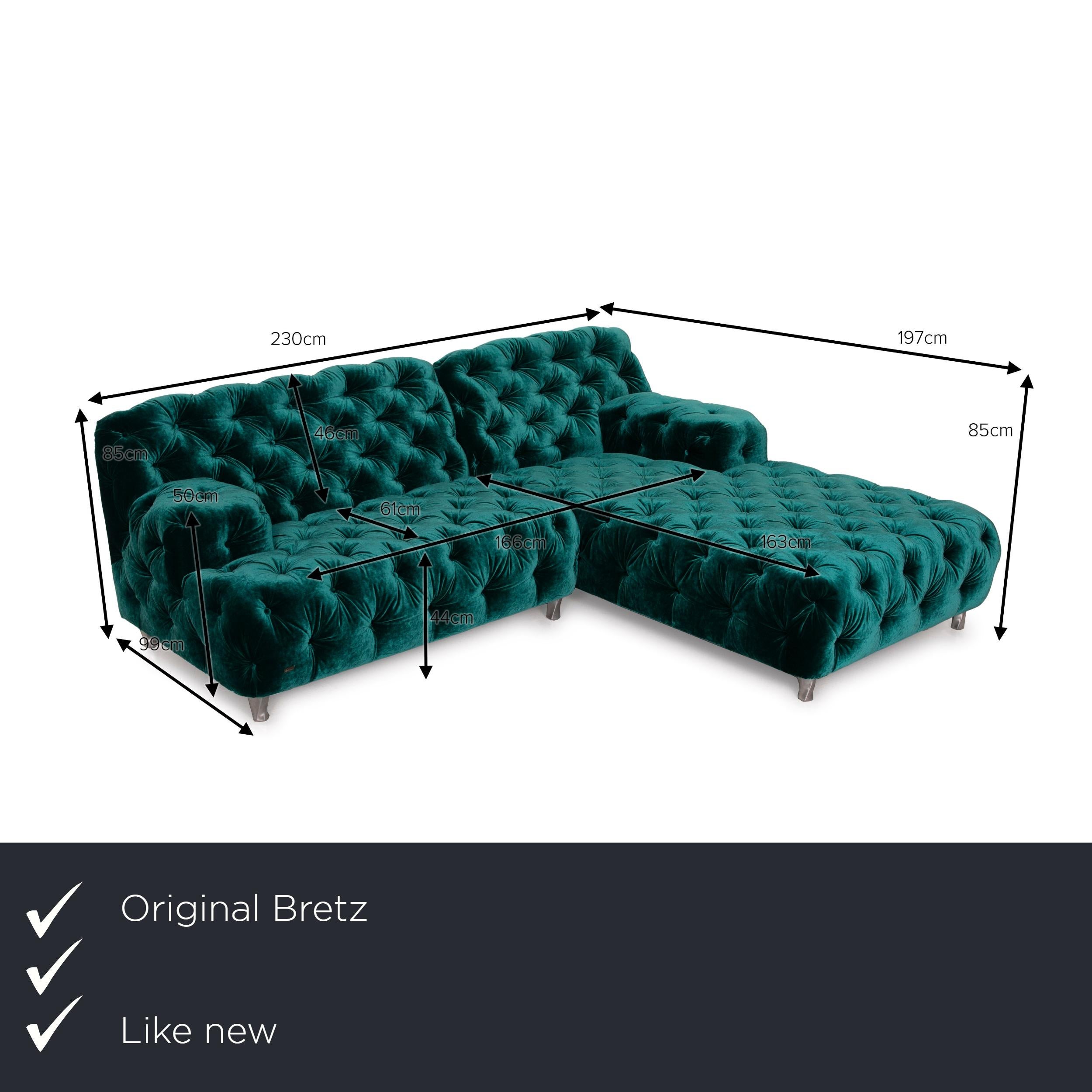 We present to you a Bretz Cocoa Island fabric sofa green corner sofa emerald green living area.

Product measurements in centimeters:

Depth 99
Width 230
Height 85
Seat height 44
Rest height 50
Seat depth 61
Seat width 166
Back height