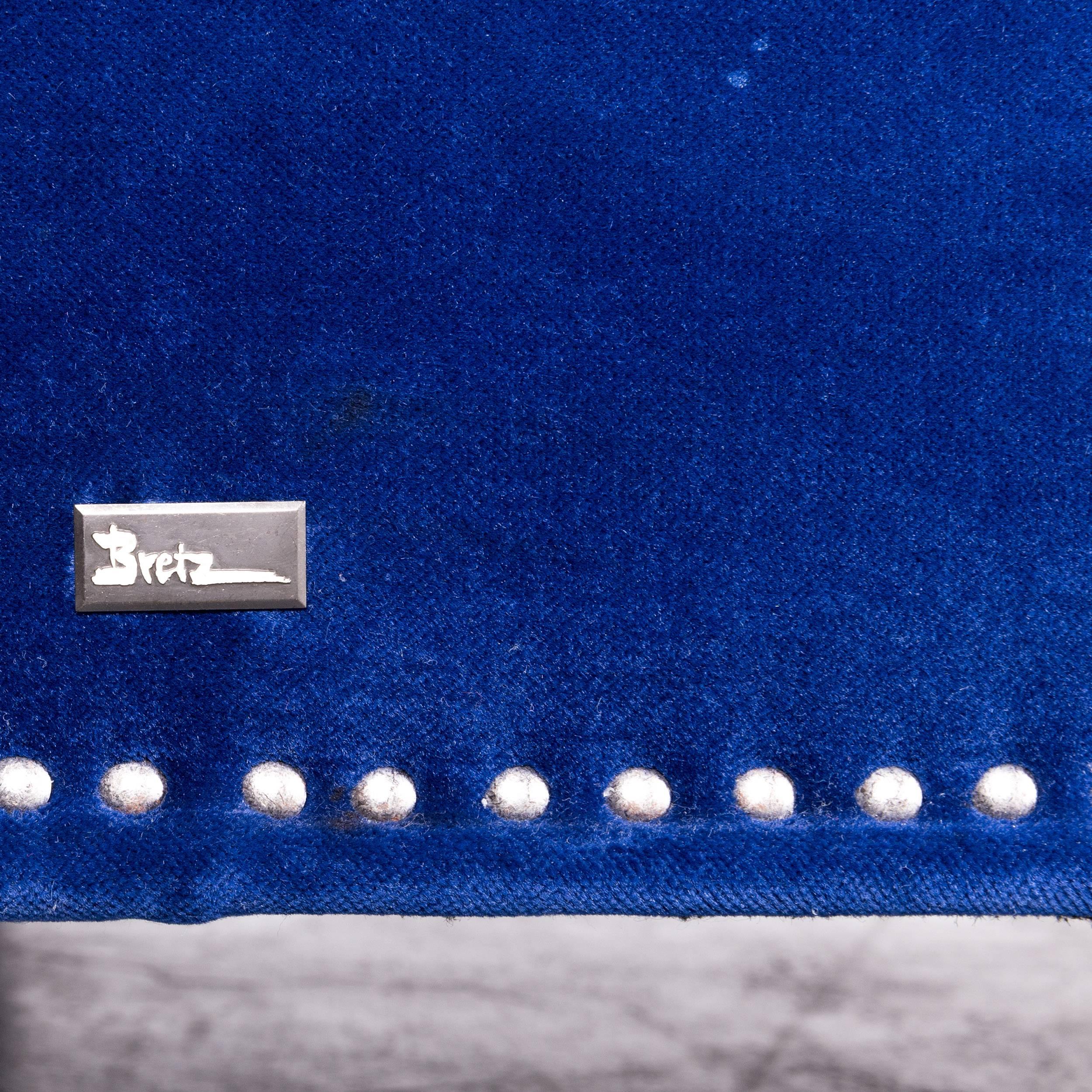 Bretz Gaudi Designer-Sofa, blaue dreisitzige Couch oder Chaise Longue aus Velours-Stoff (21. Jahrhundert und zeitgenössisch)