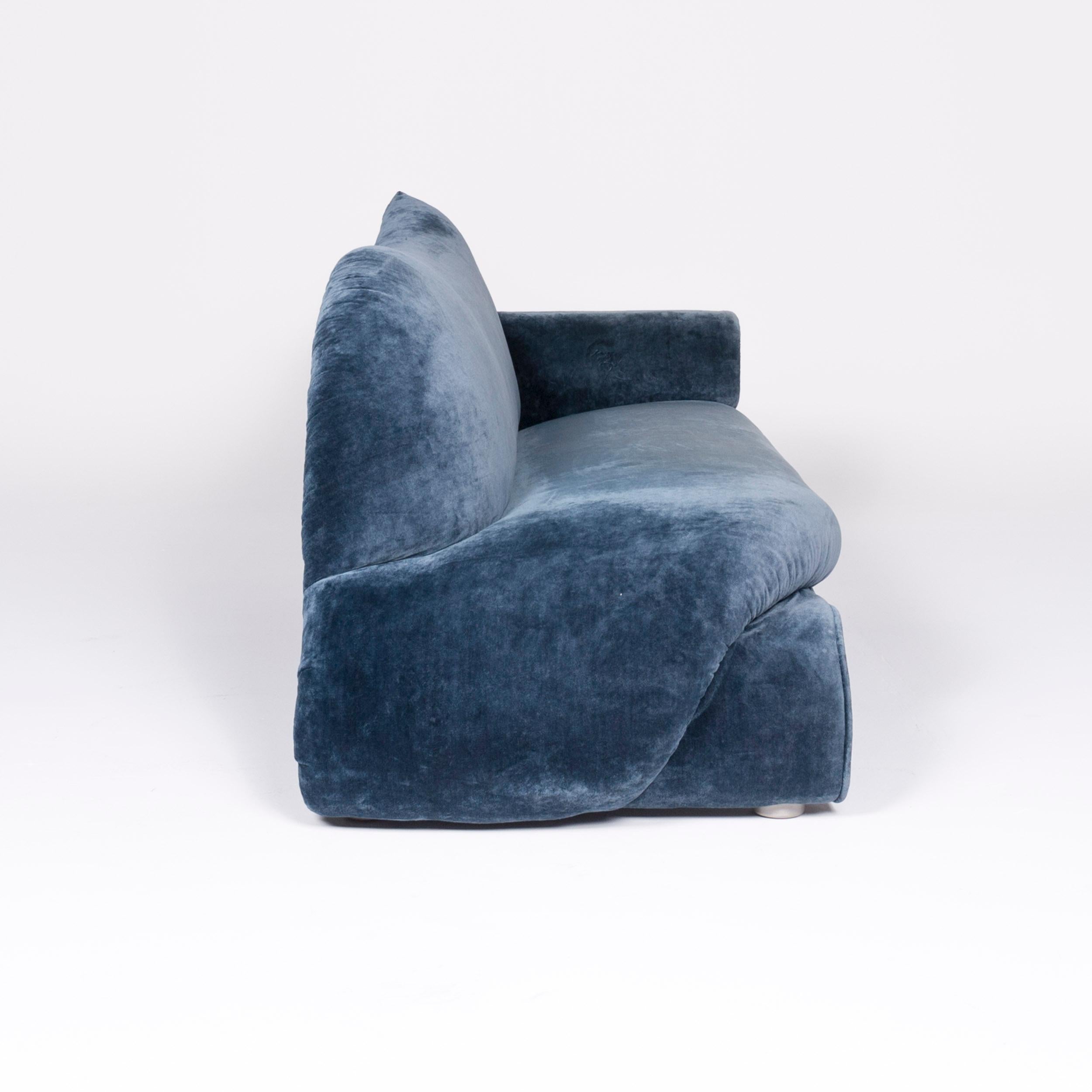 Contemporary Bretz Gaudi Designer Velvet Sofa Blue Three-Seat Couch Récamière For Sale