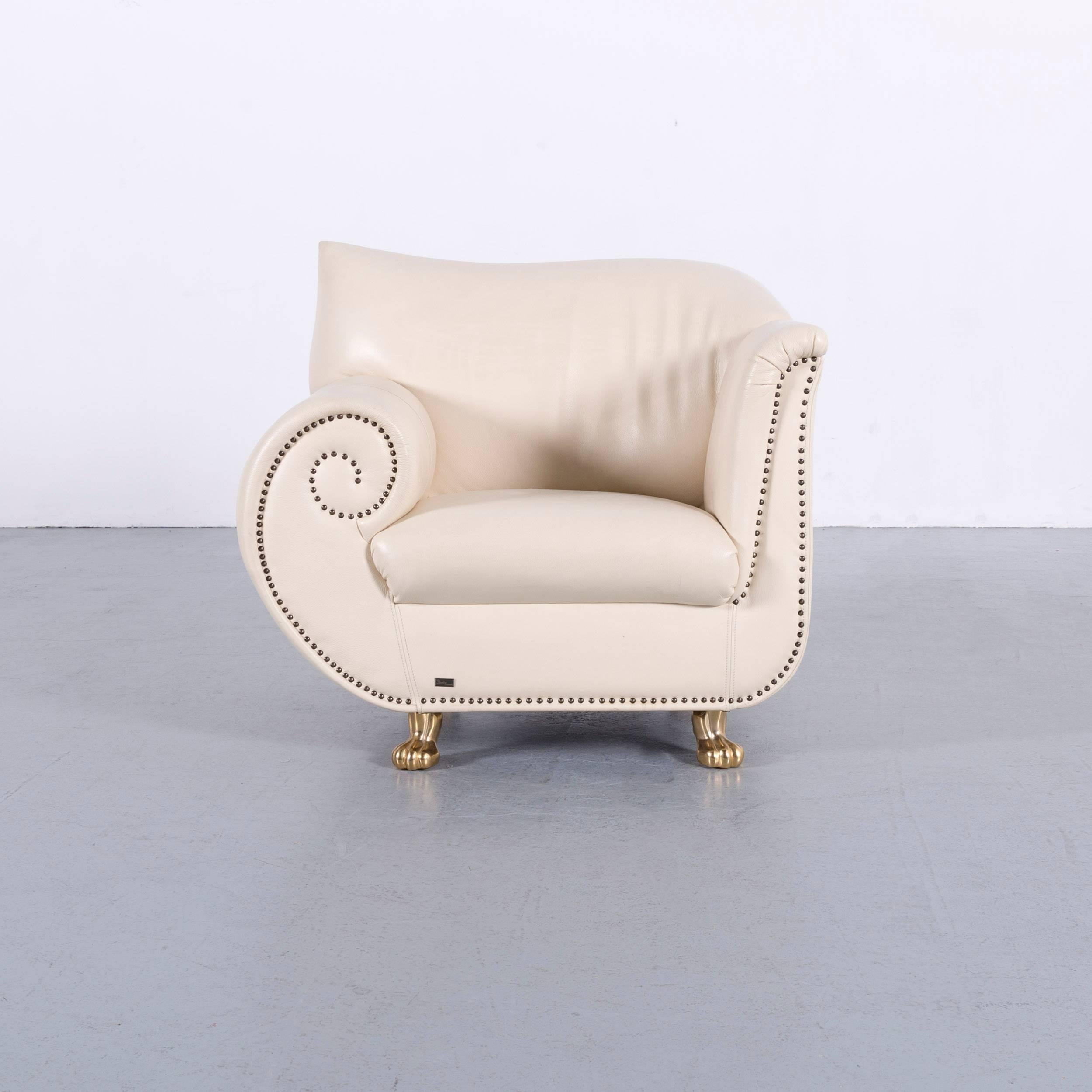 We bring to you an Bretz Gaudi leather armchair off-white one-seat.




























  